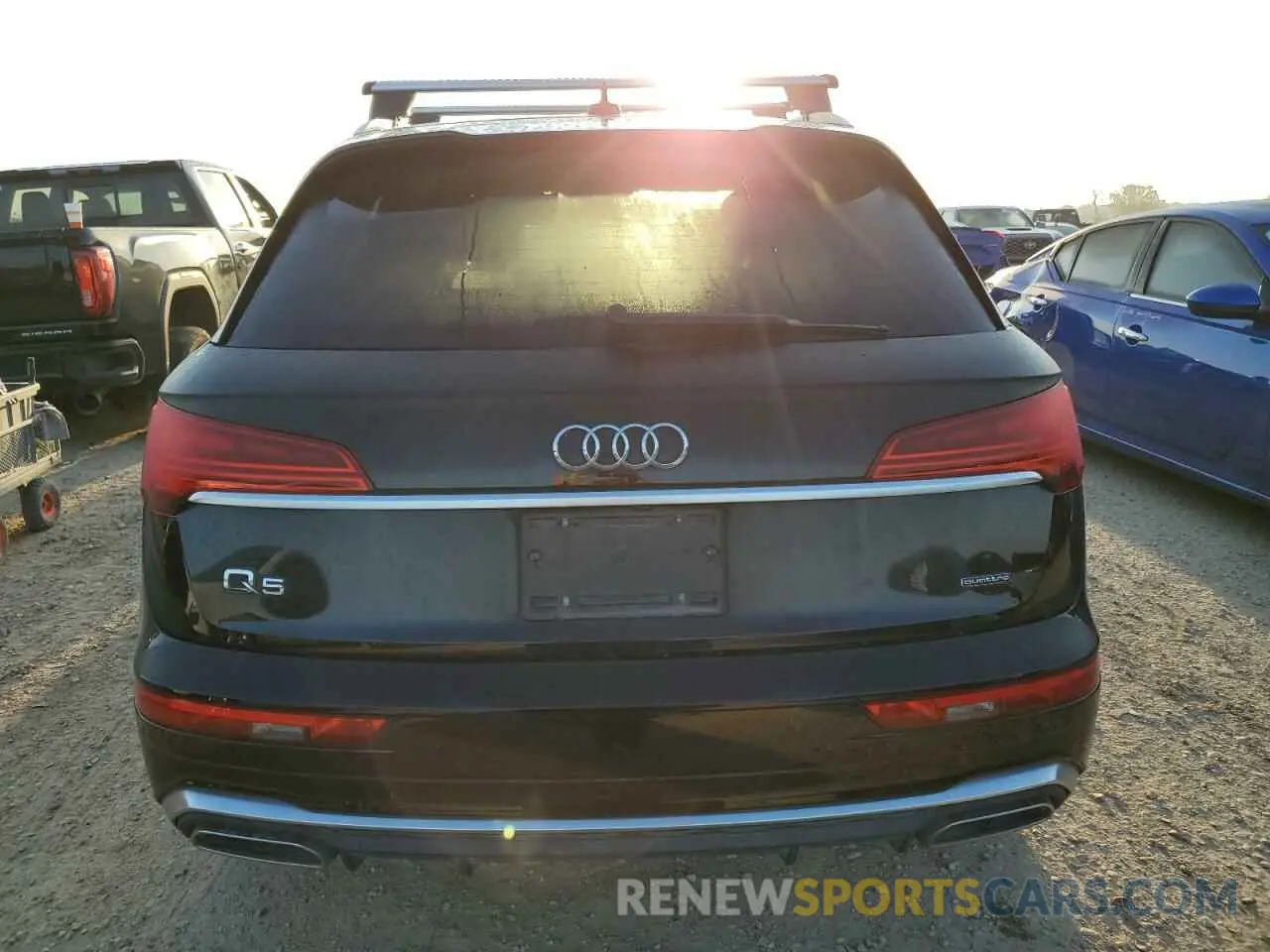 6 Photograph of a damaged car WA1GAAFY7N2001182 AUDI Q5 2022