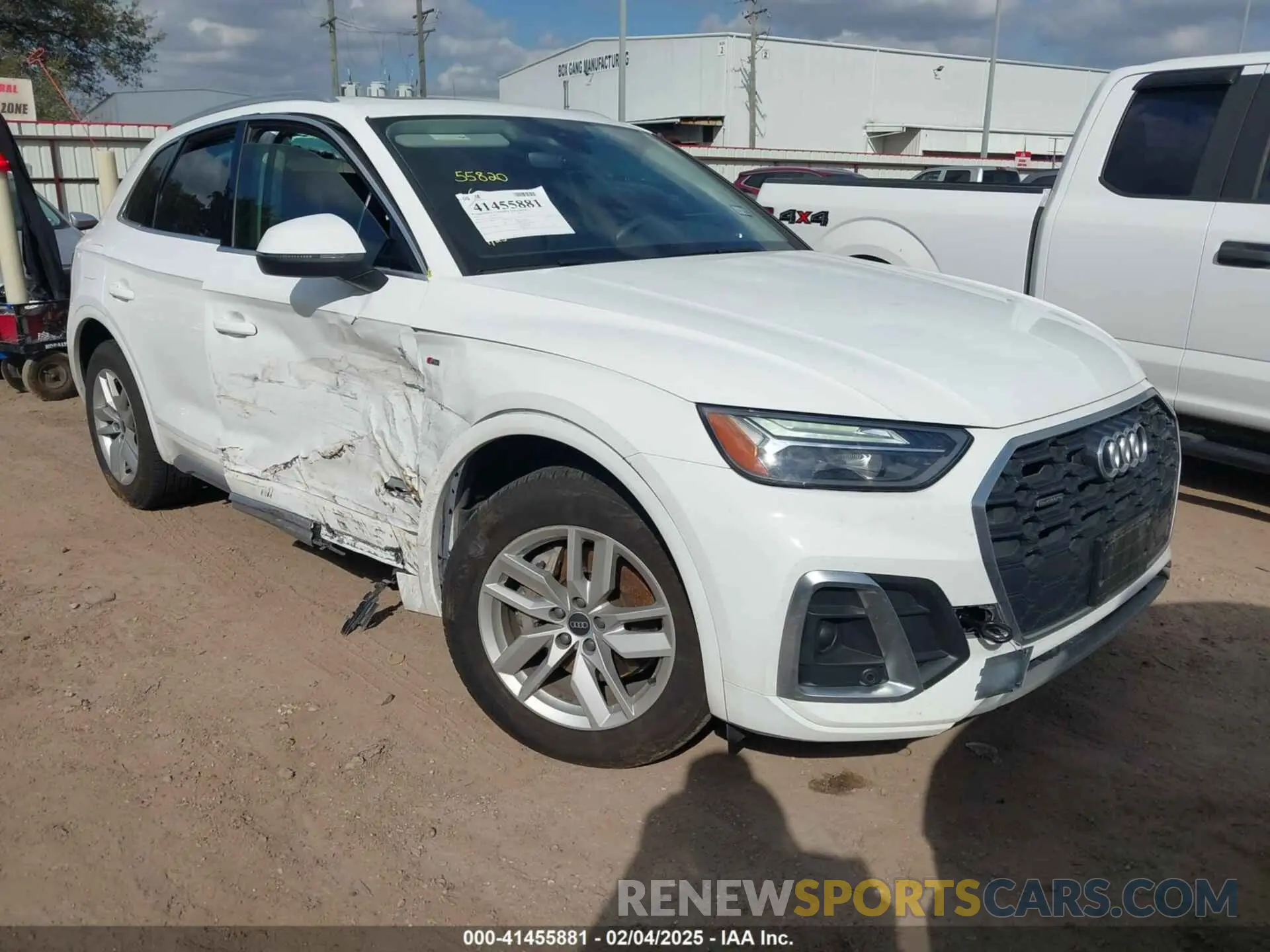 1 Photograph of a damaged car WA1GAAFY8N2017164 AUDI Q5 2022