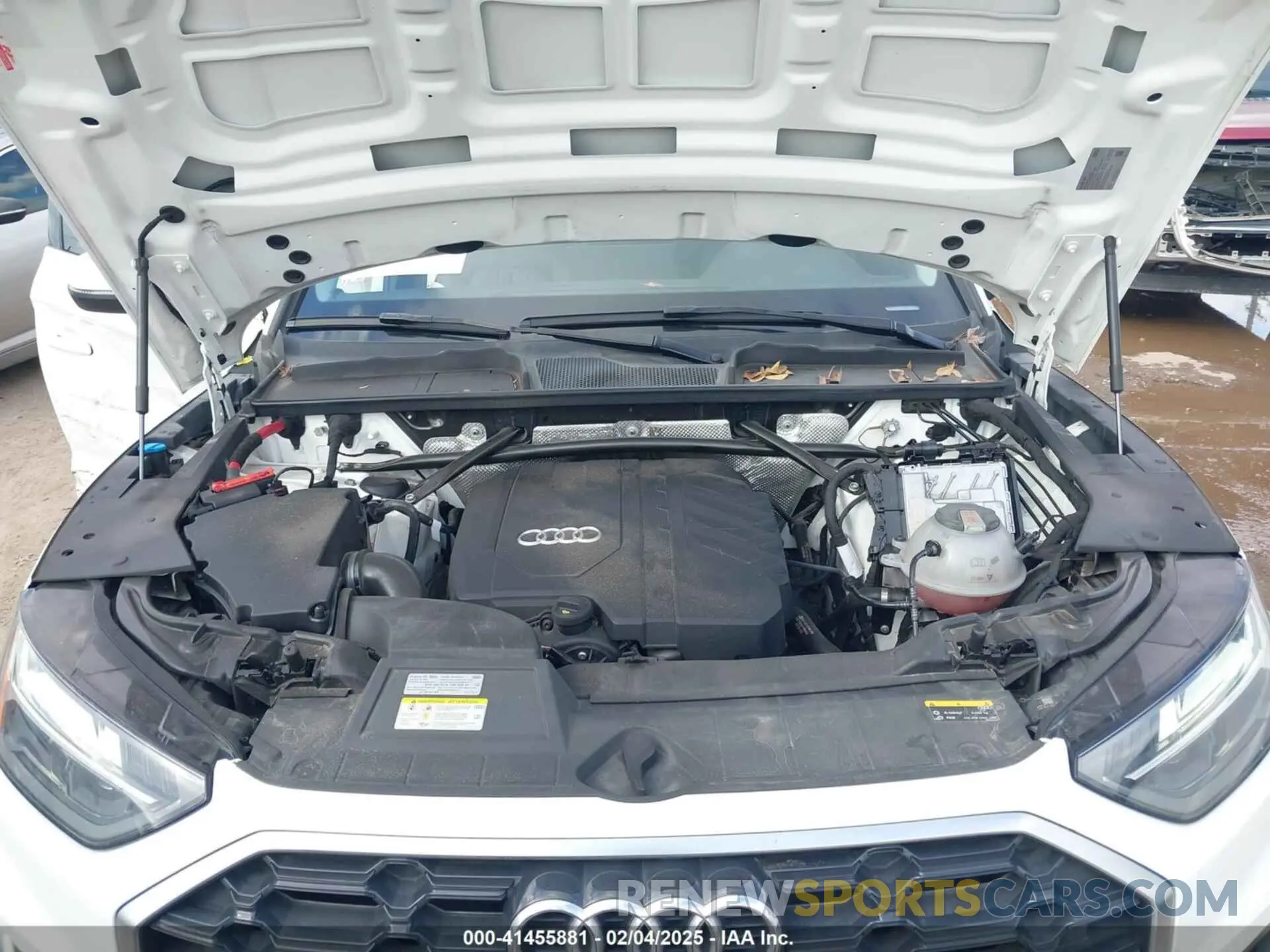 10 Photograph of a damaged car WA1GAAFY8N2017164 AUDI Q5 2022