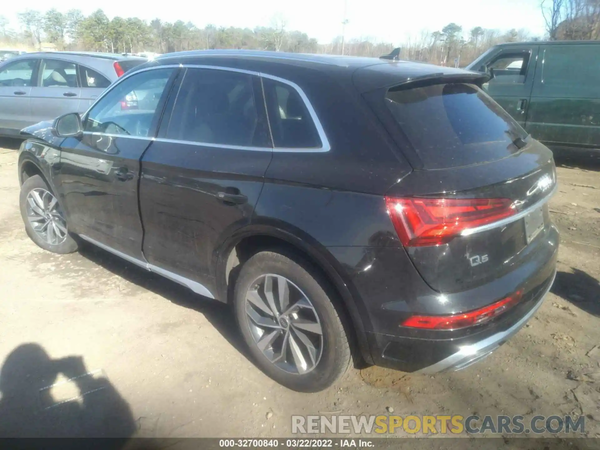 3 Photograph of a damaged car WA1GAAFY8N2048057 AUDI Q5 2022