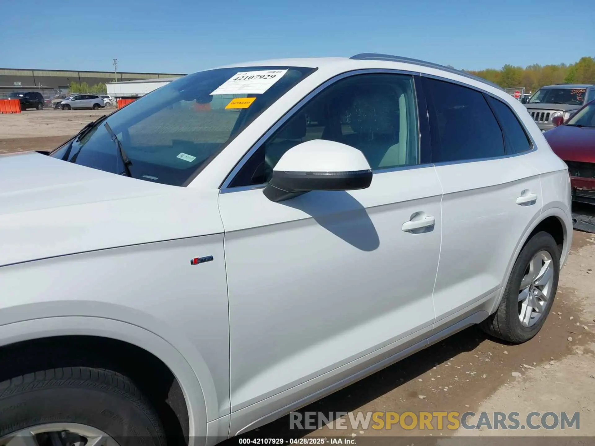14 Photograph of a damaged car WA1GAAFY8N2086002 AUDI Q5 2022