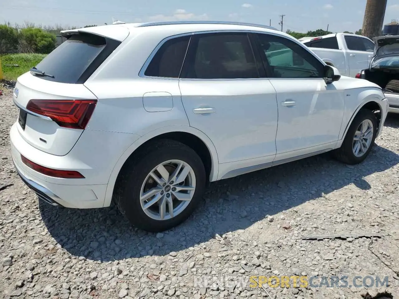 3 Photograph of a damaged car WA1GAAFY9N2016623 AUDI Q5 2022
