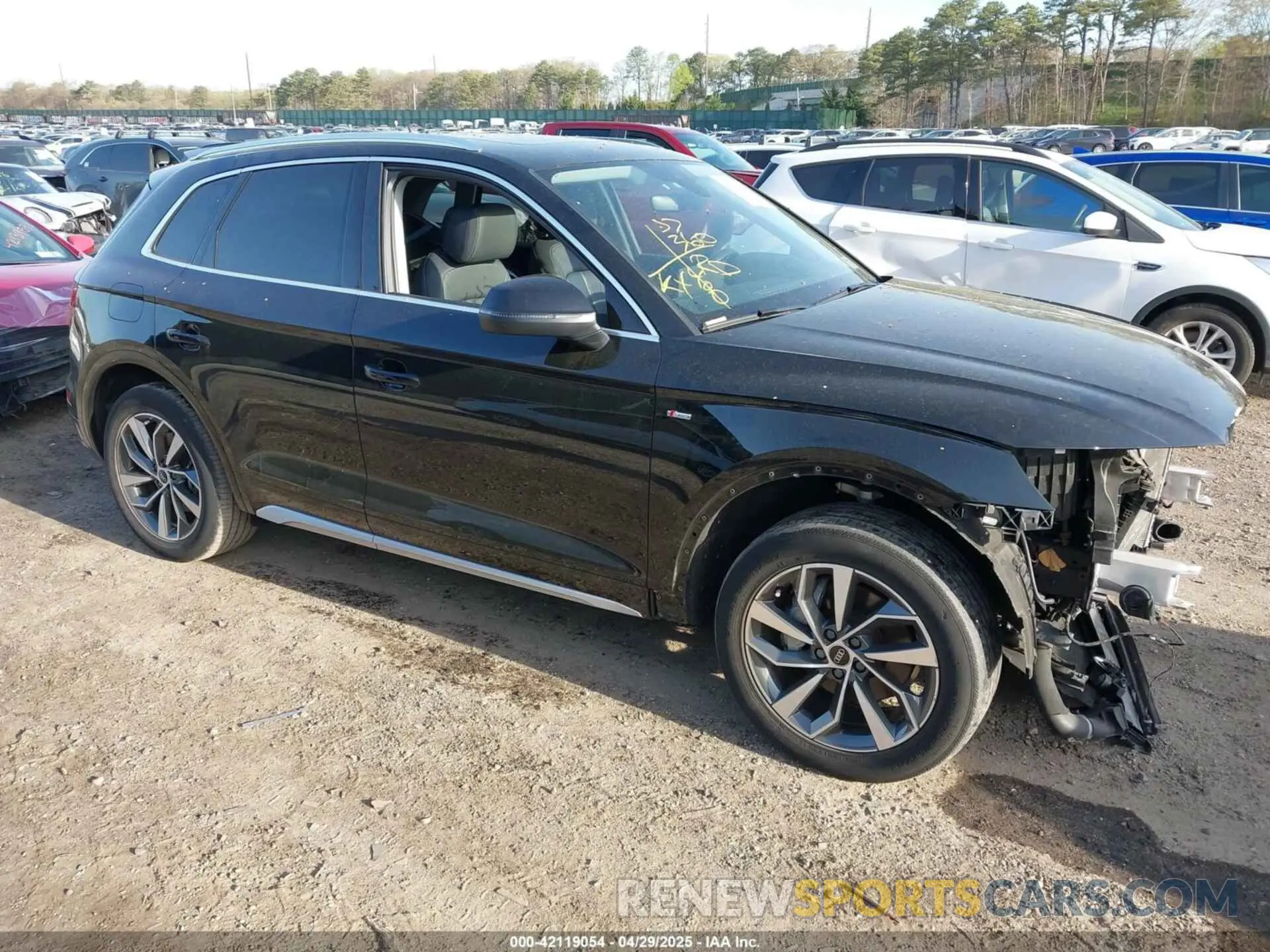 1 Photograph of a damaged car WA1GAAFY9N2021322 AUDI Q5 2022