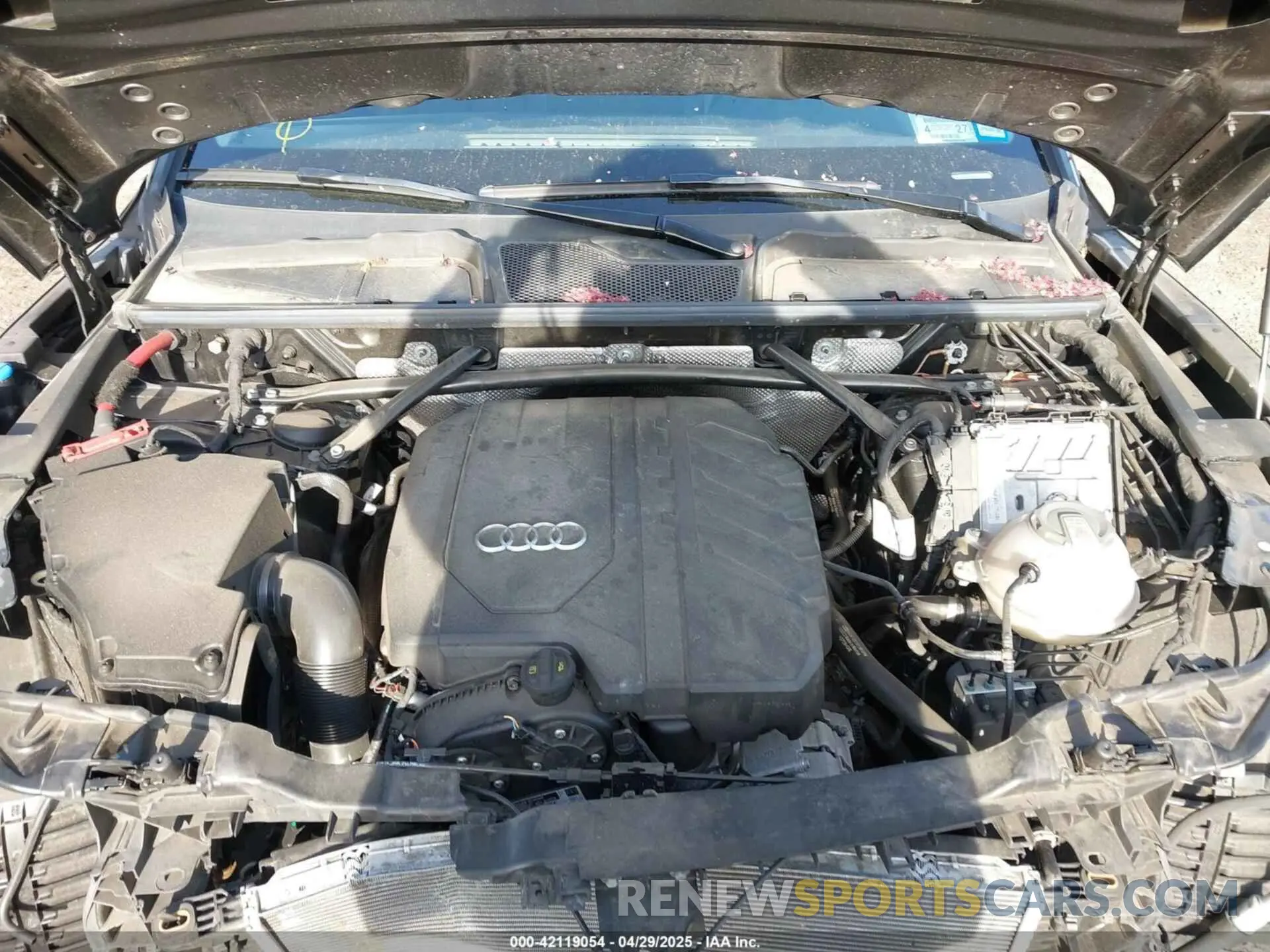 10 Photograph of a damaged car WA1GAAFY9N2021322 AUDI Q5 2022