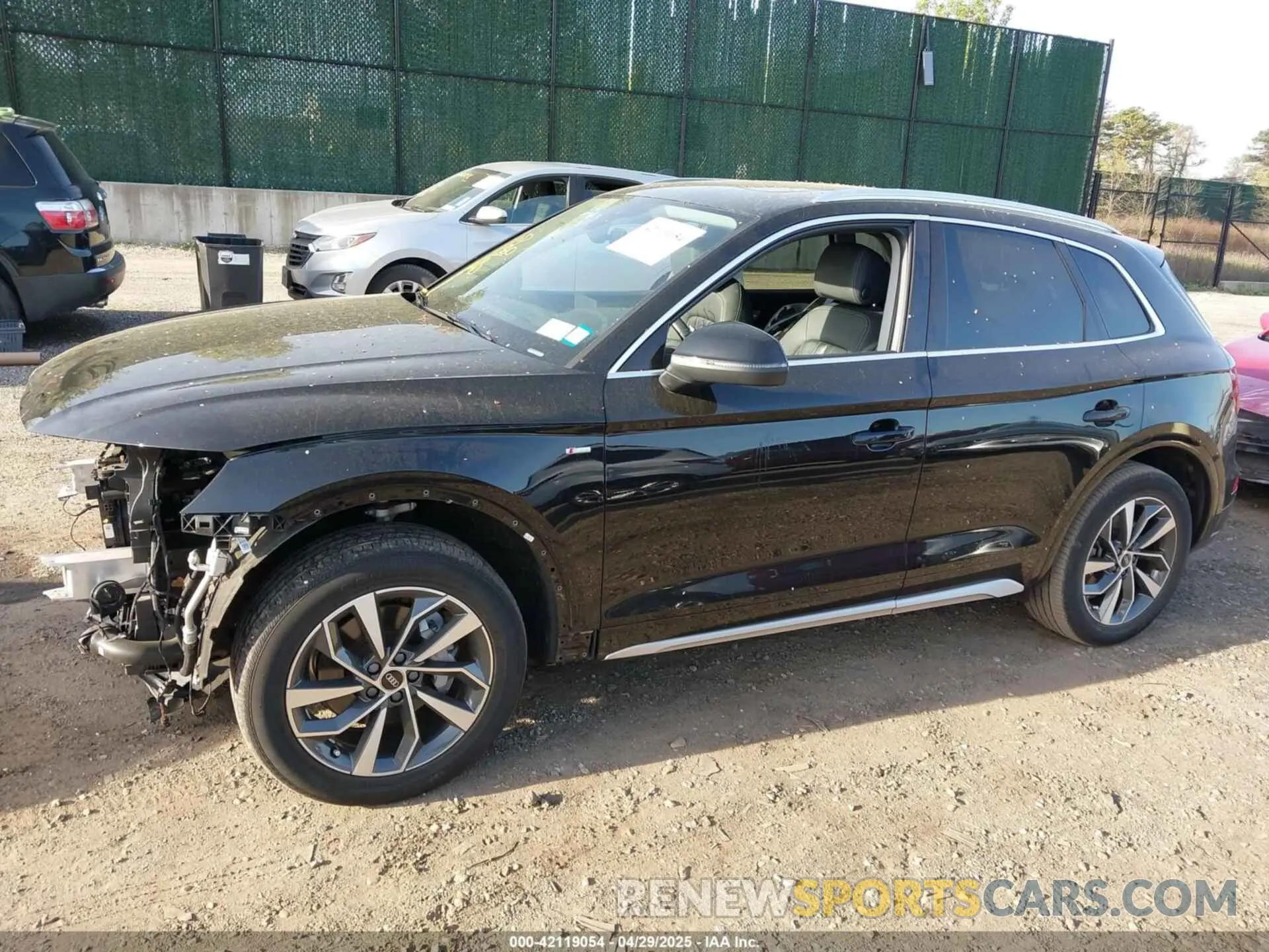 14 Photograph of a damaged car WA1GAAFY9N2021322 AUDI Q5 2022