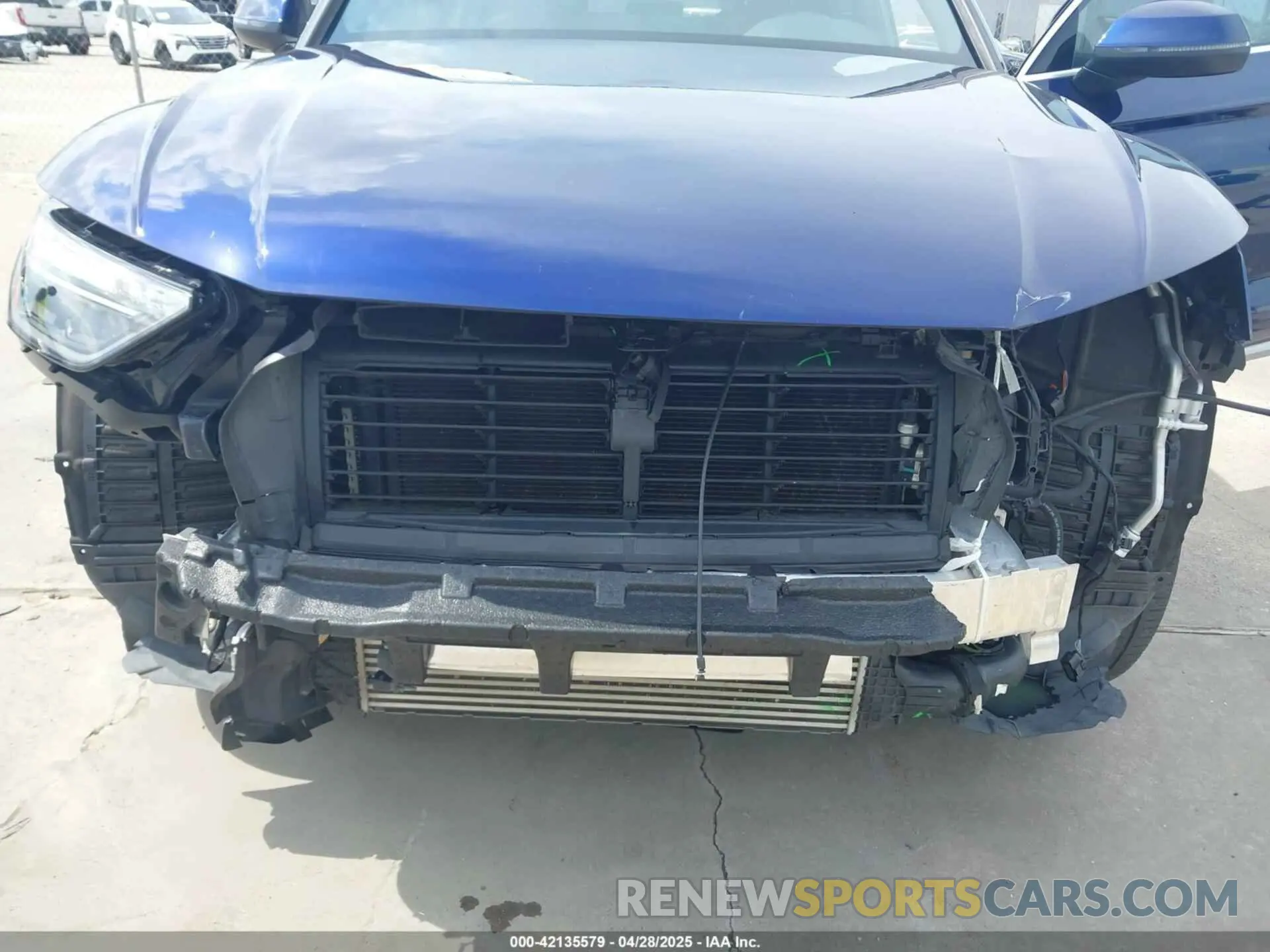 6 Photograph of a damaged car WA1GAAFYXN2033558 AUDI Q5 2022