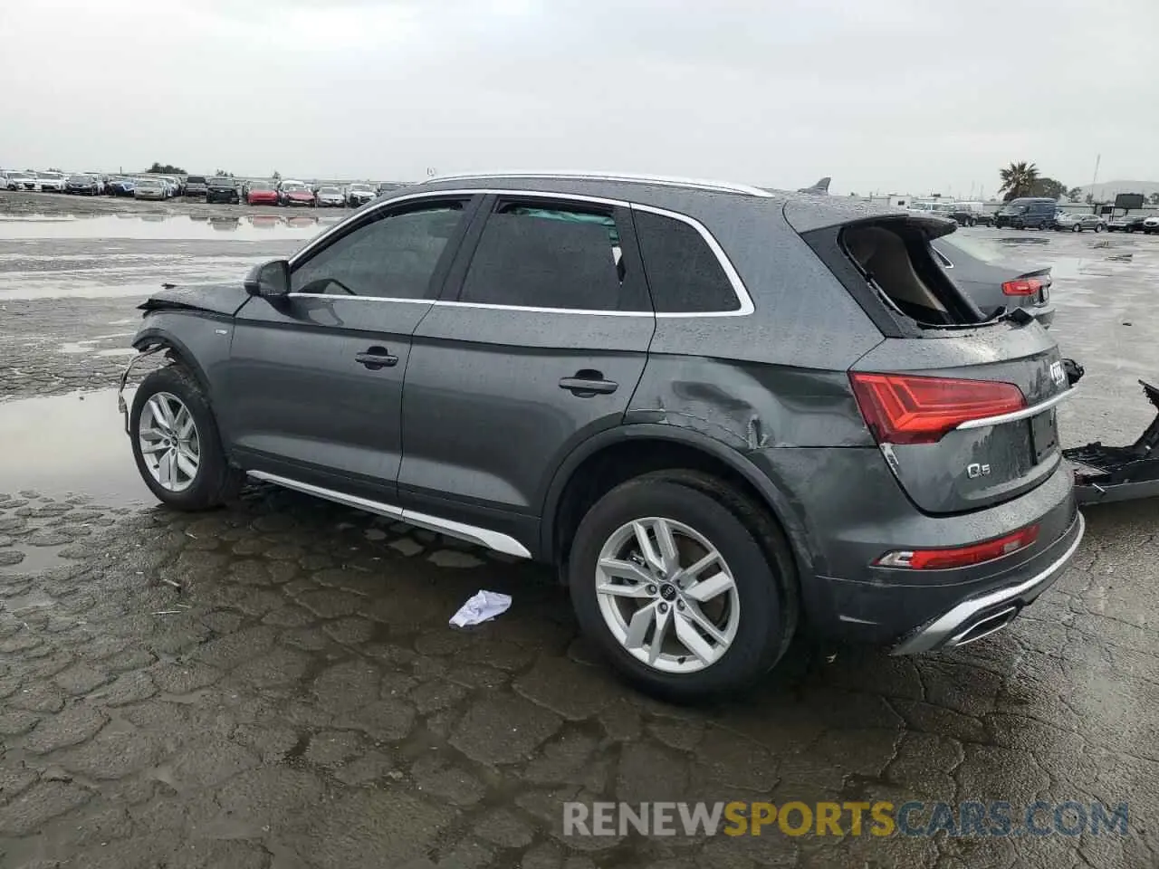 2 Photograph of a damaged car WA1GAAFYXN2061344 AUDI Q5 2022