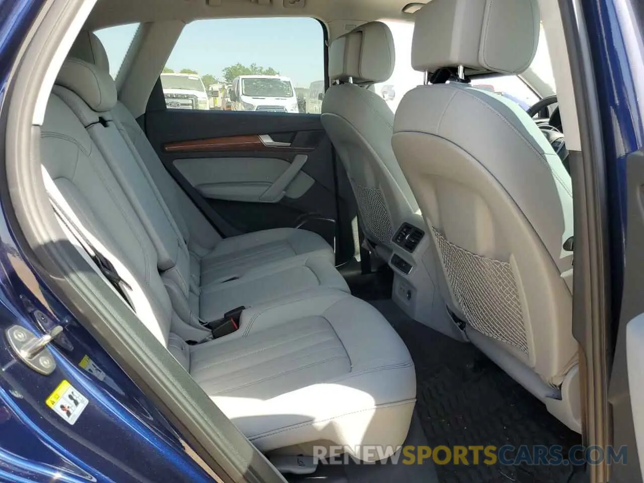 11 Photograph of a damaged car WA1GAAFYXN2071100 AUDI Q5 2022