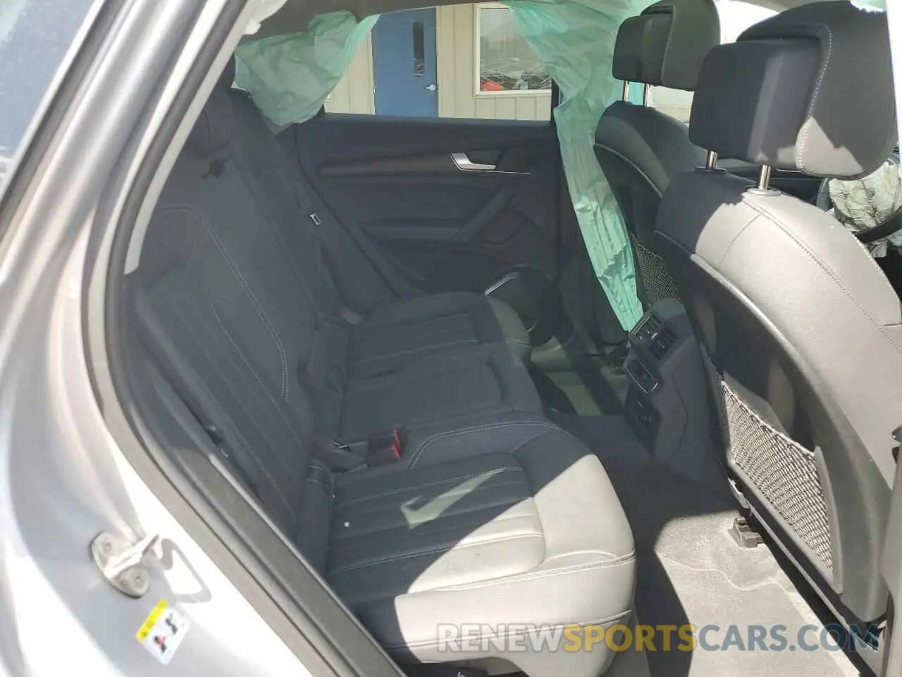 12 Photograph of a damaged car WA1GAAFYXN2118948 AUDI Q5 2022