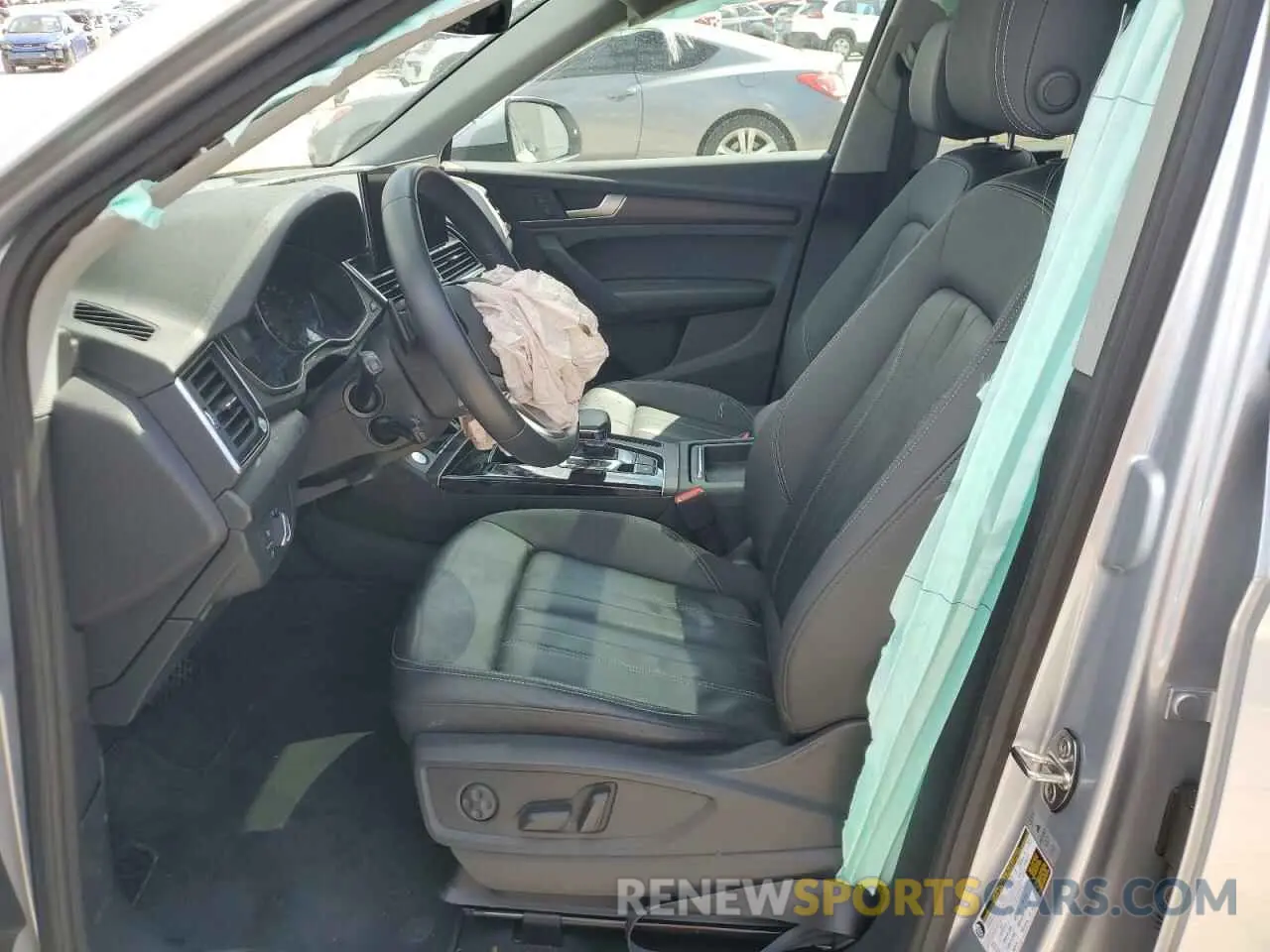 7 Photograph of a damaged car WA1GAAFYXN2118948 AUDI Q5 2022