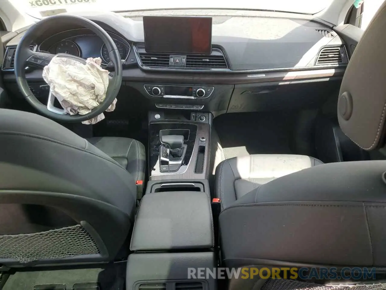 8 Photograph of a damaged car WA1GAAFYXN2118948 AUDI Q5 2022