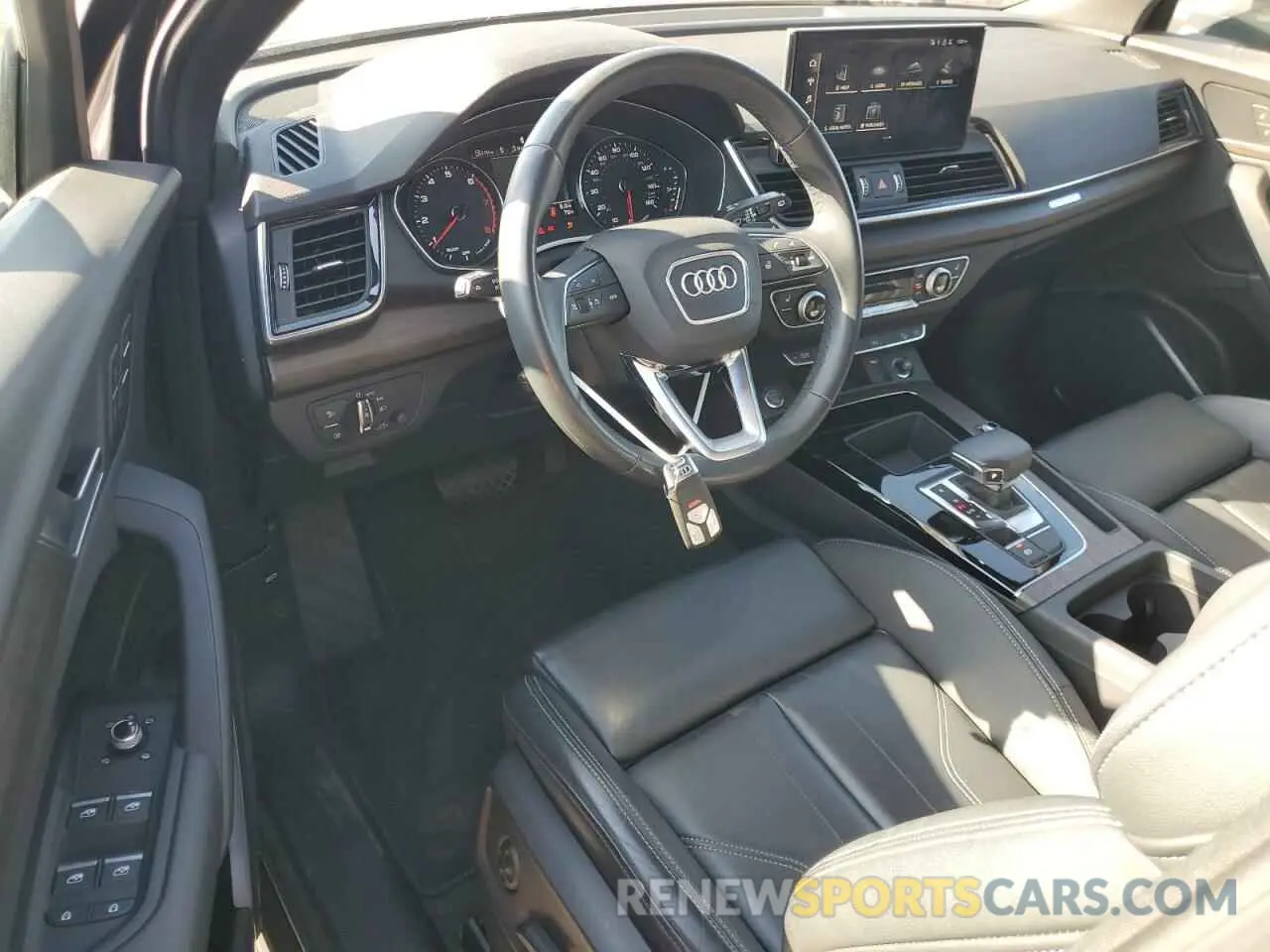 8 Photograph of a damaged car WA14AAFY3P2042558 AUDI Q5 2023