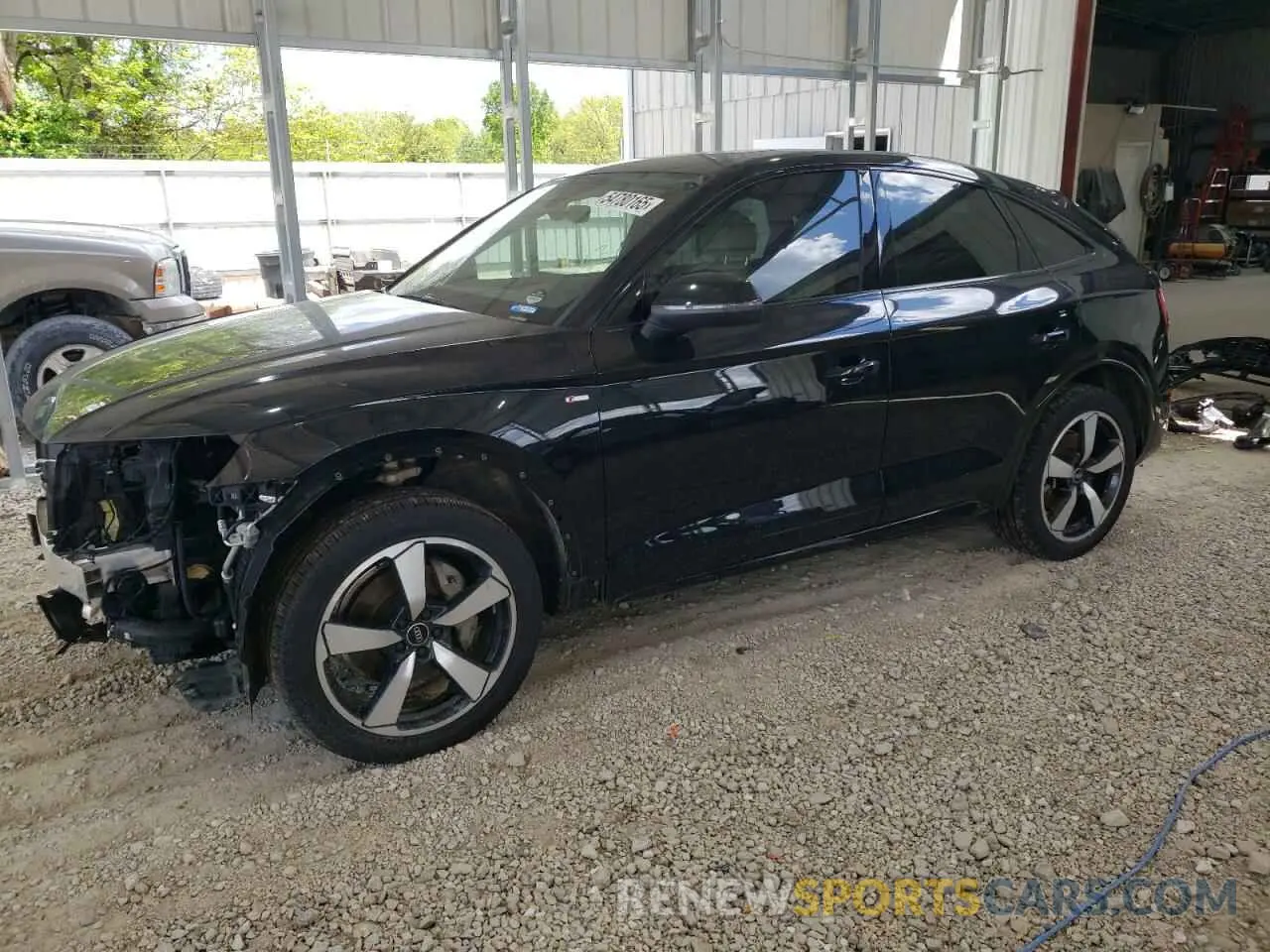 1 Photograph of a damaged car WA15AAFY4P2022274 AUDI Q5 2023