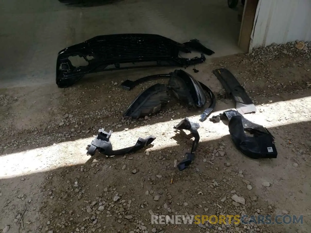 13 Photograph of a damaged car WA15AAFY4P2022274 AUDI Q5 2023