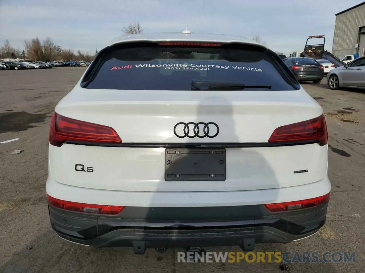 6 Photograph of a damaged car WA15AAFY6P2138916 AUDI Q5 2023