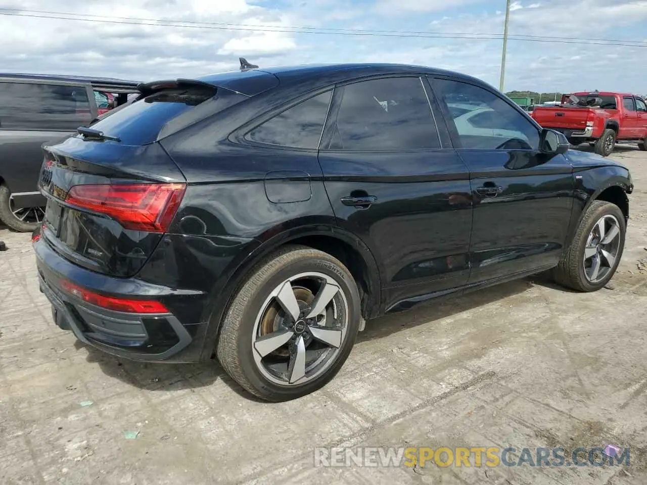 3 Photograph of a damaged car WA15AAFY6P2176906 AUDI Q5 2023