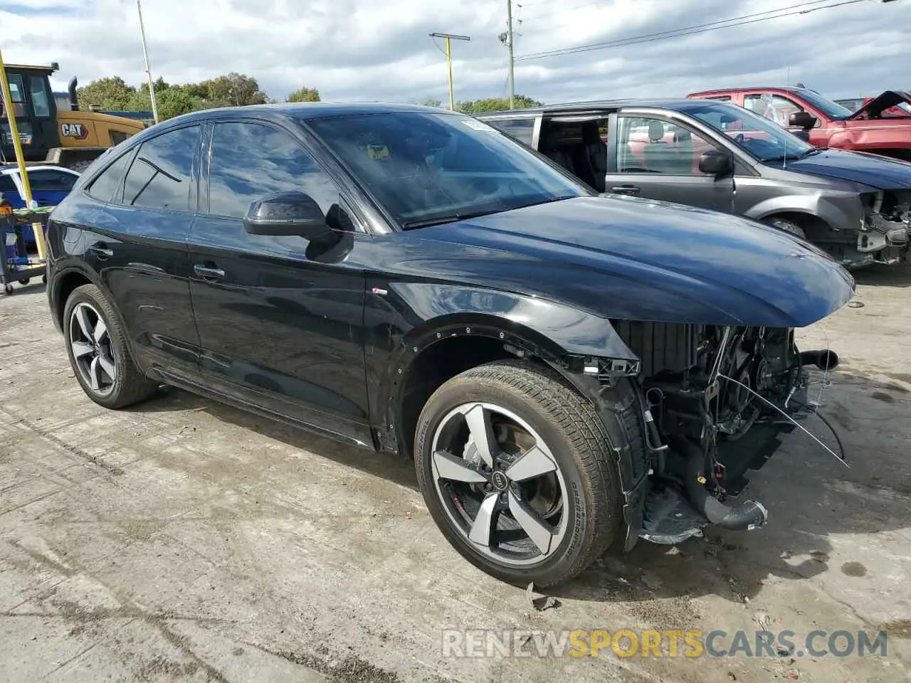 4 Photograph of a damaged car WA15AAFY6P2176906 AUDI Q5 2023