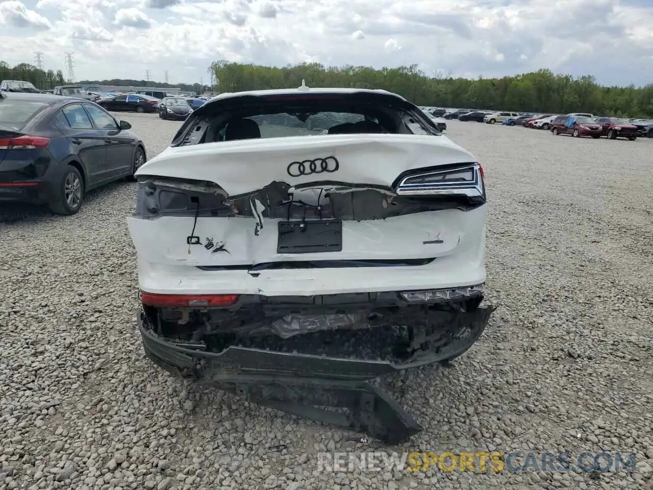 6 Photograph of a damaged car WA15AAFYXP2177153 AUDI Q5 2023