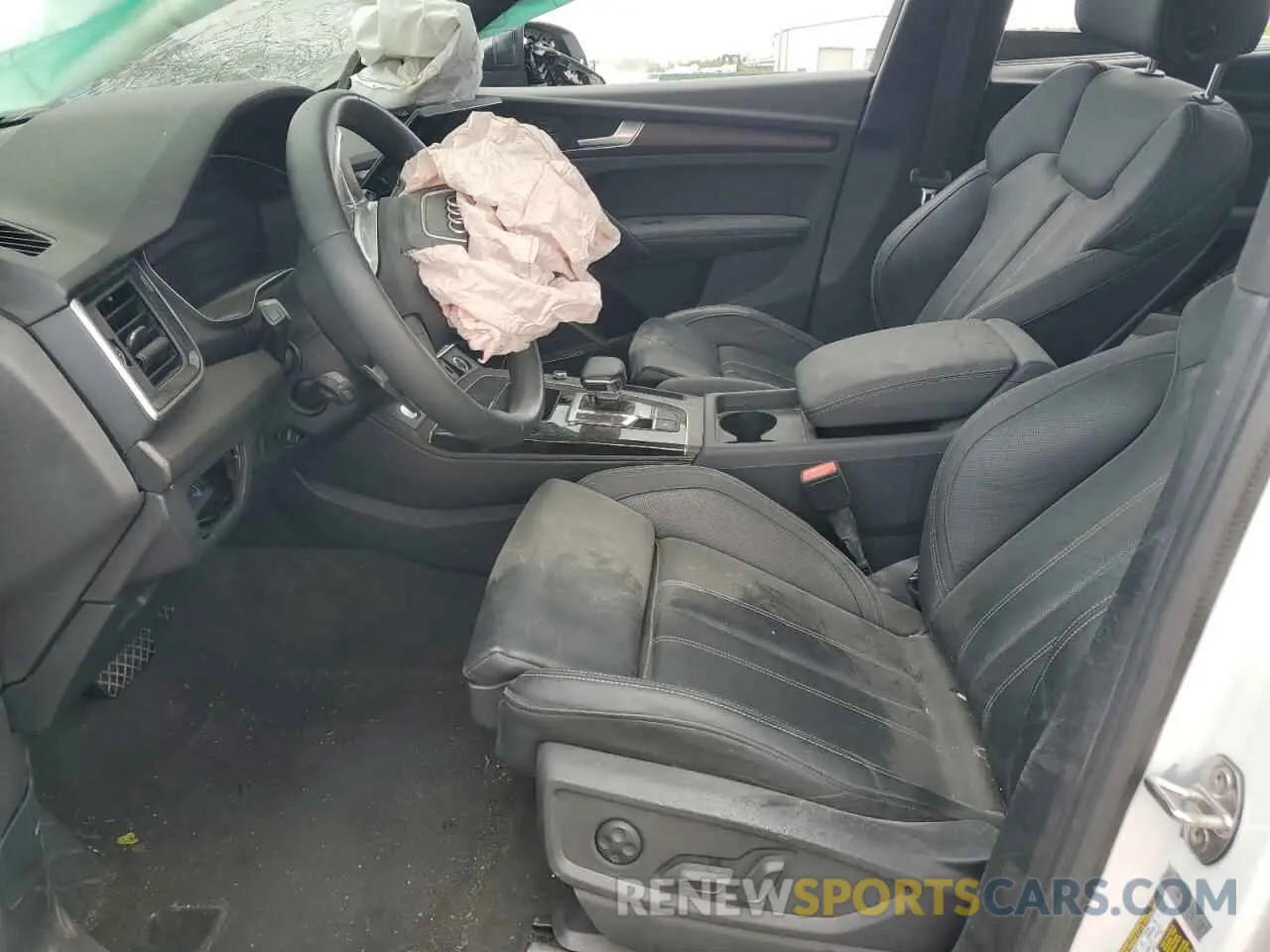 7 Photograph of a damaged car WA15AAFYXP2177153 AUDI Q5 2023