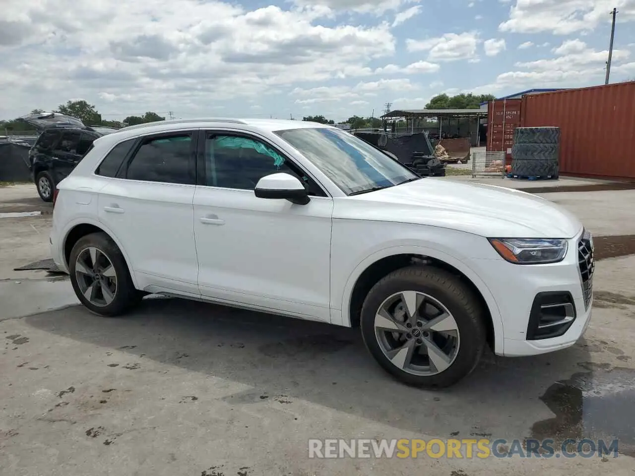 4 Photograph of a damaged car WA1ABAFY1P2094805 AUDI Q5 2023