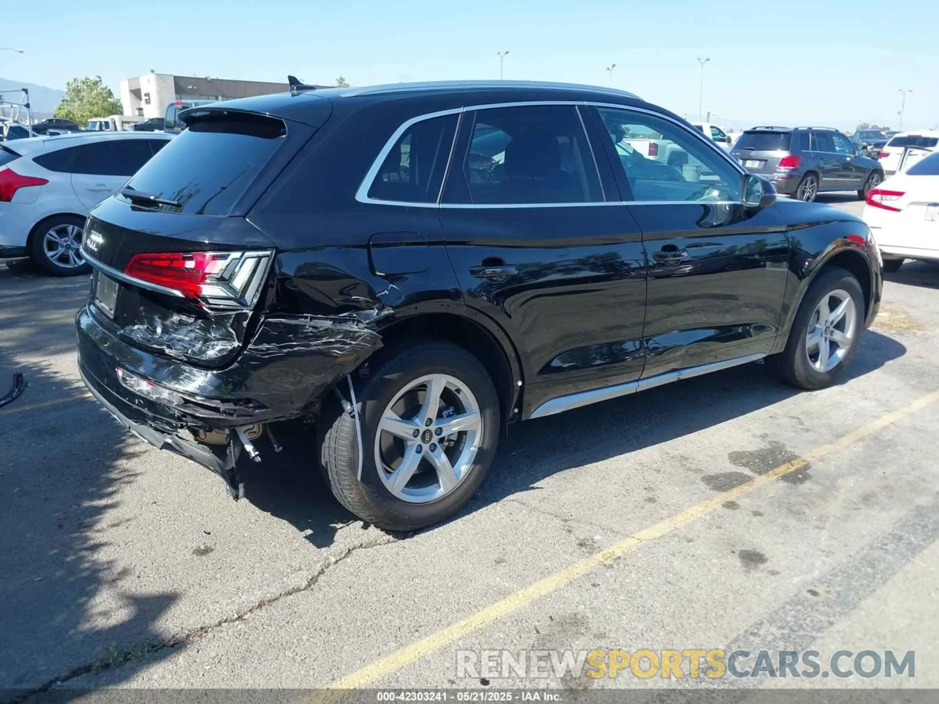 4 Photograph of a damaged car WA1ABAFY1P2188442 AUDI Q5 2023