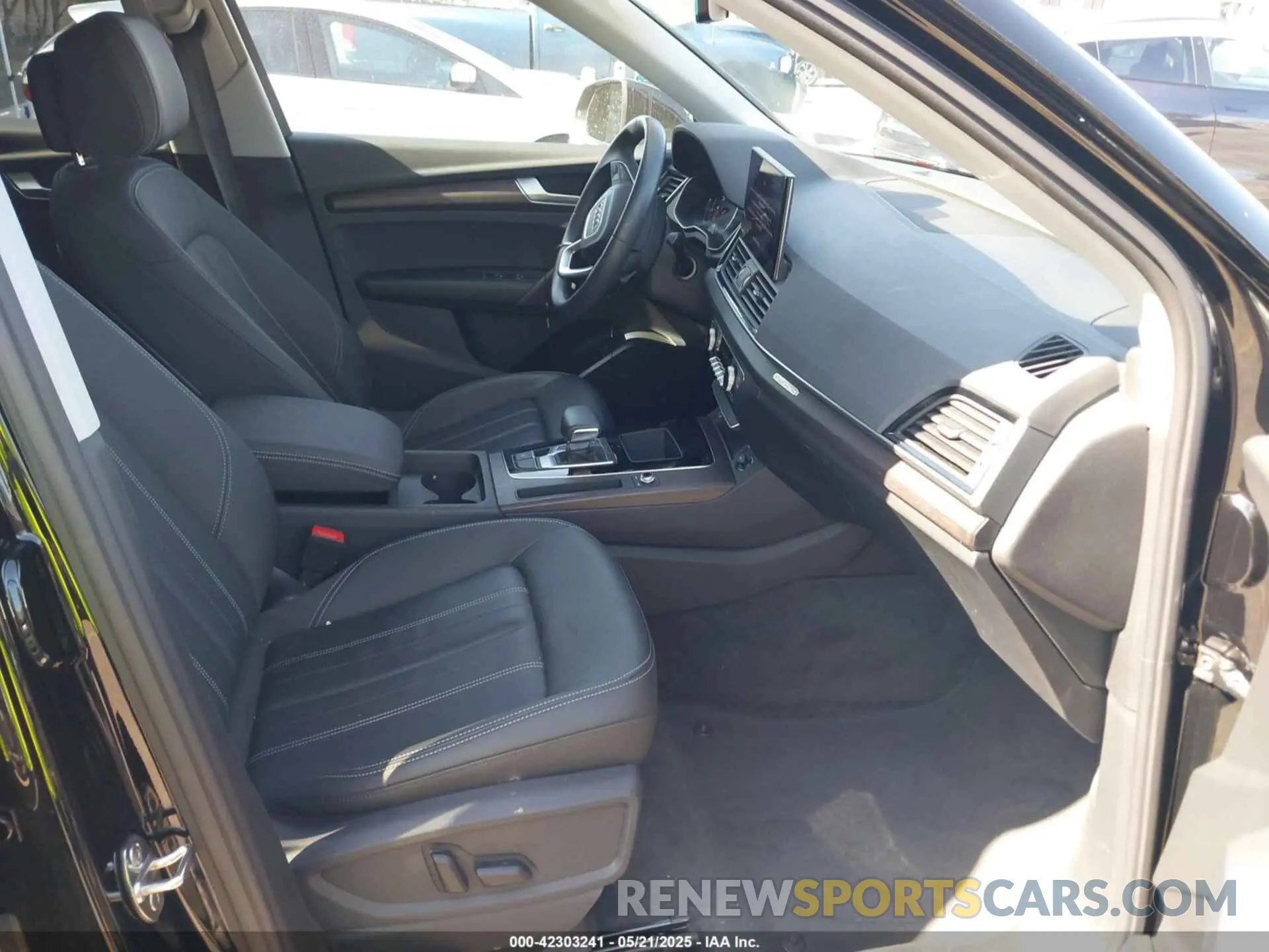 5 Photograph of a damaged car WA1ABAFY1P2188442 AUDI Q5 2023