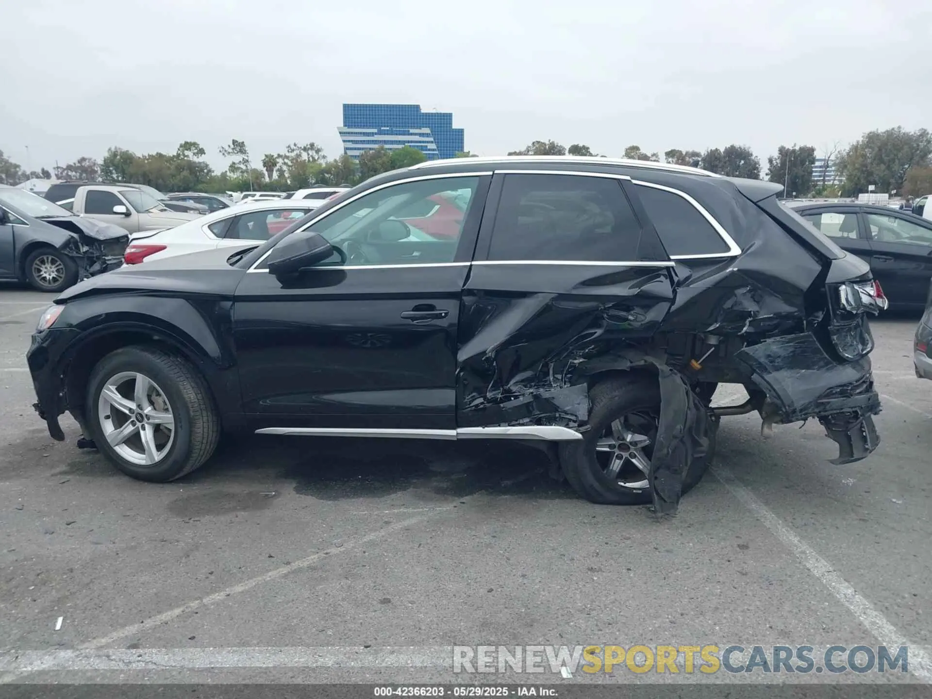14 Photograph of a damaged car WA1ABAFY2P2069296 AUDI Q5 2023