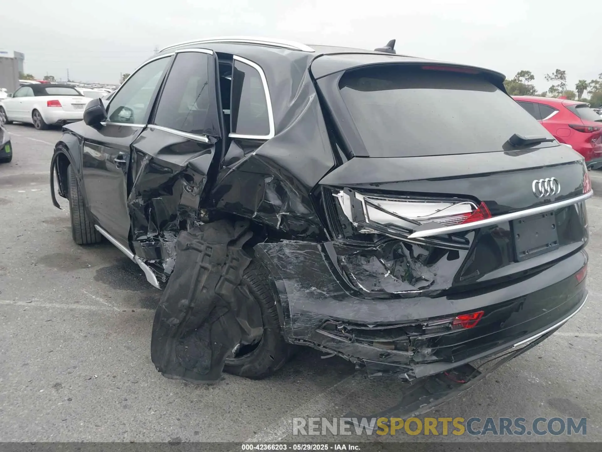 3 Photograph of a damaged car WA1ABAFY2P2069296 AUDI Q5 2023
