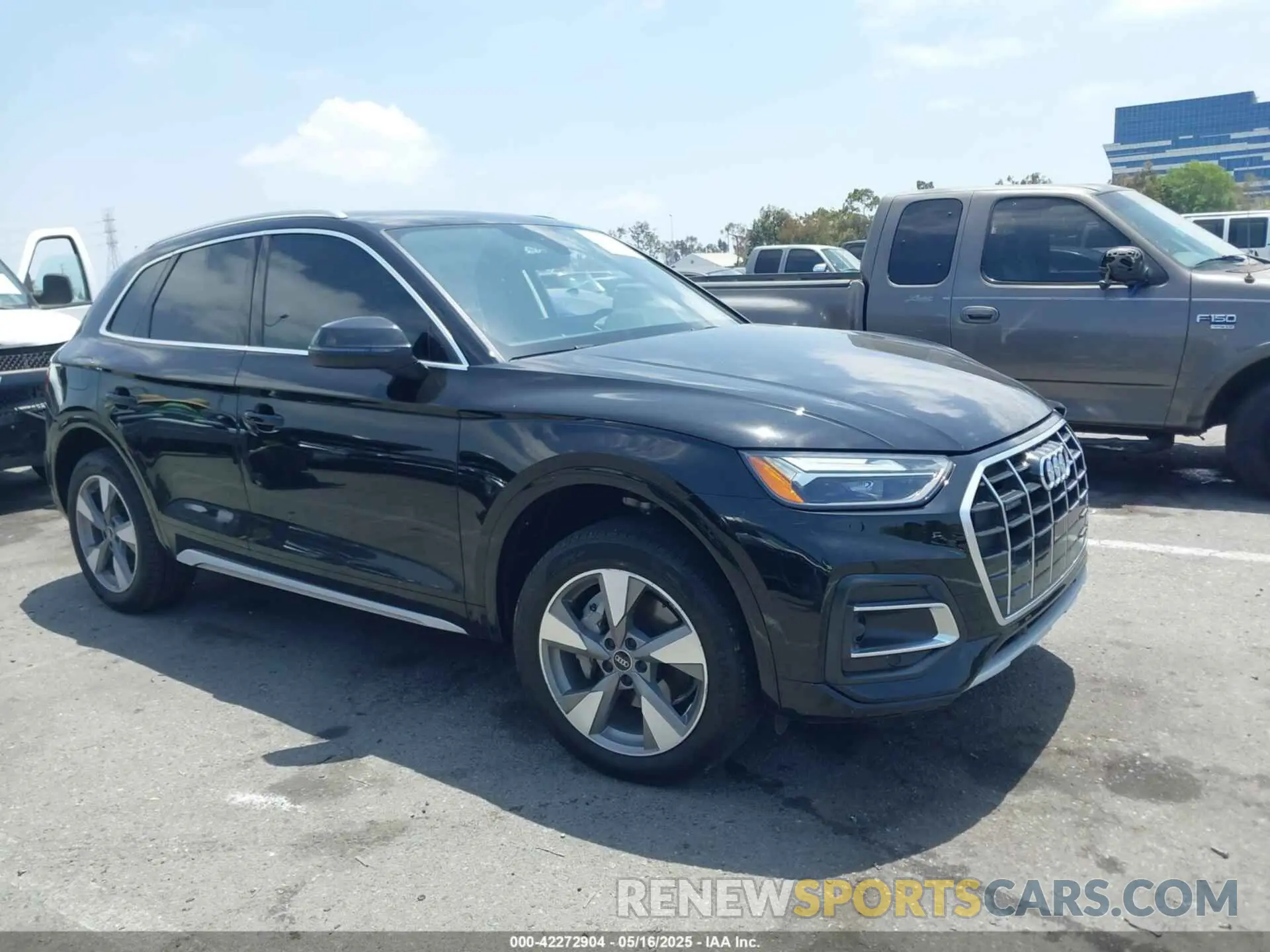 1 Photograph of a damaged car WA1ABAFY2P2132364 AUDI Q5 2023