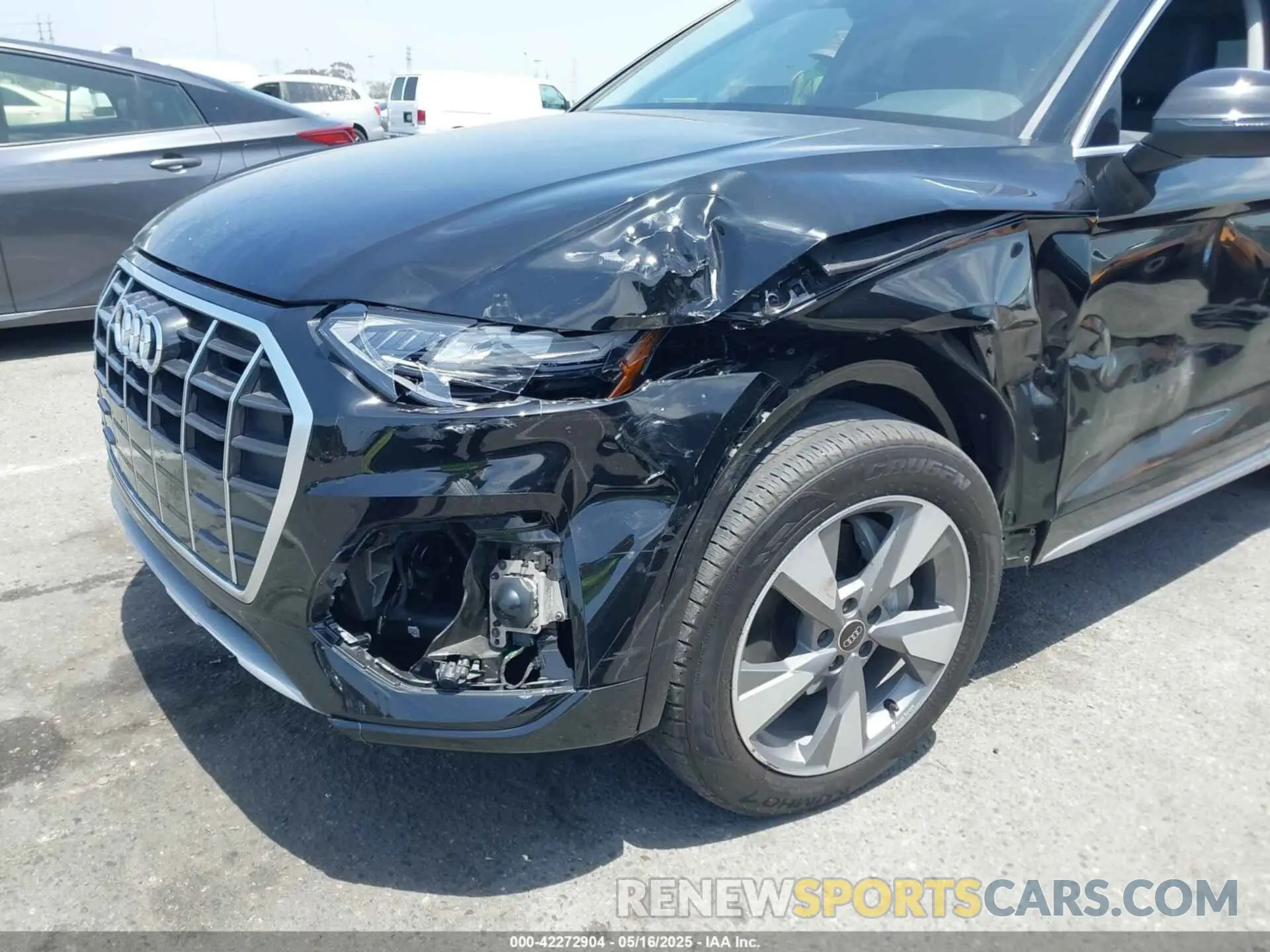 17 Photograph of a damaged car WA1ABAFY2P2132364 AUDI Q5 2023