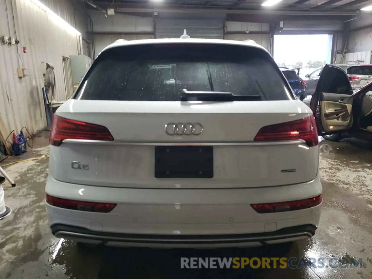 6 Photograph of a damaged car WA1ABAFY2P2137905 AUDI Q5 2023
