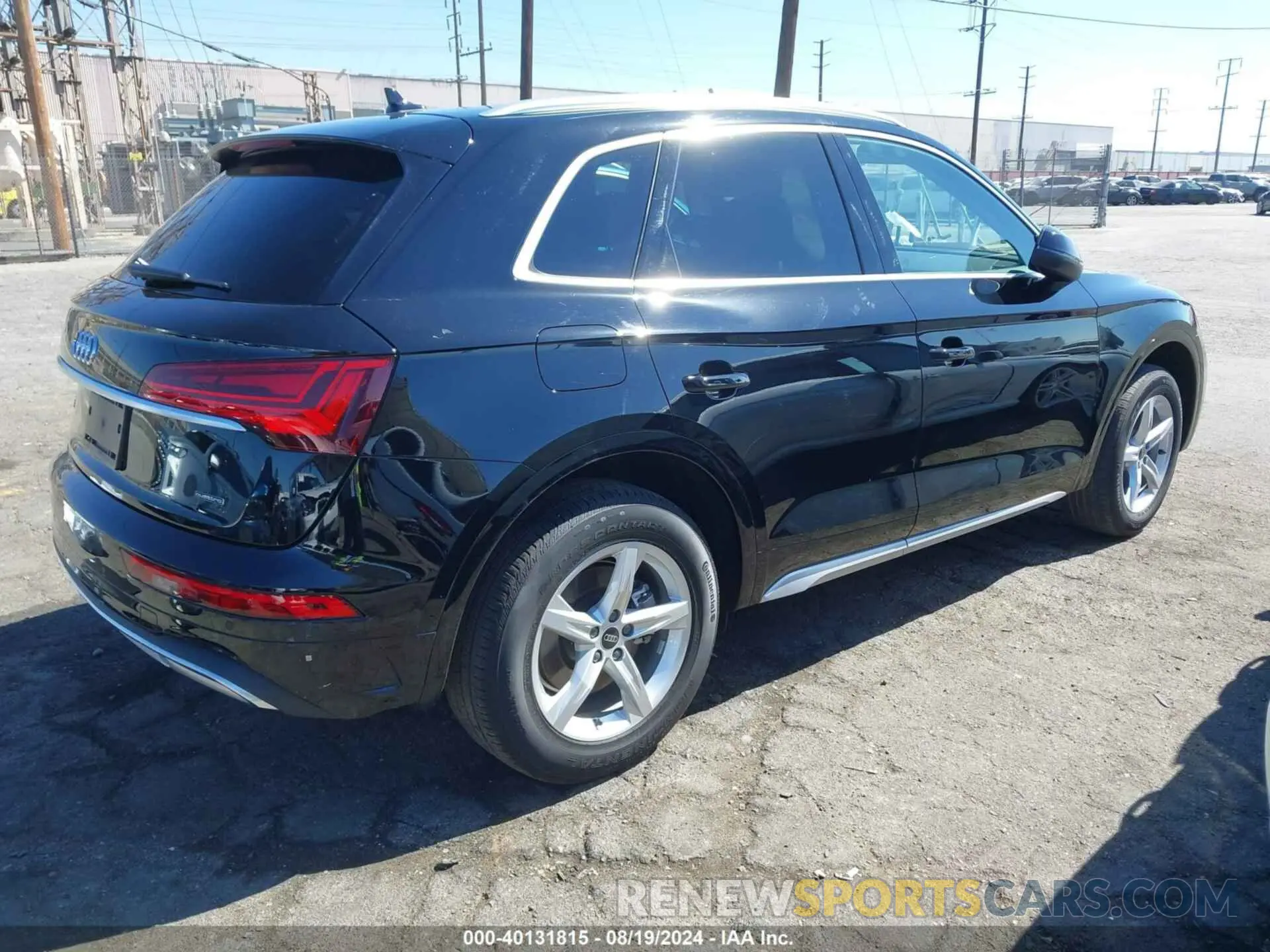 4 Photograph of a damaged car WA1ABAFY4P2133435 AUDI Q5 2023