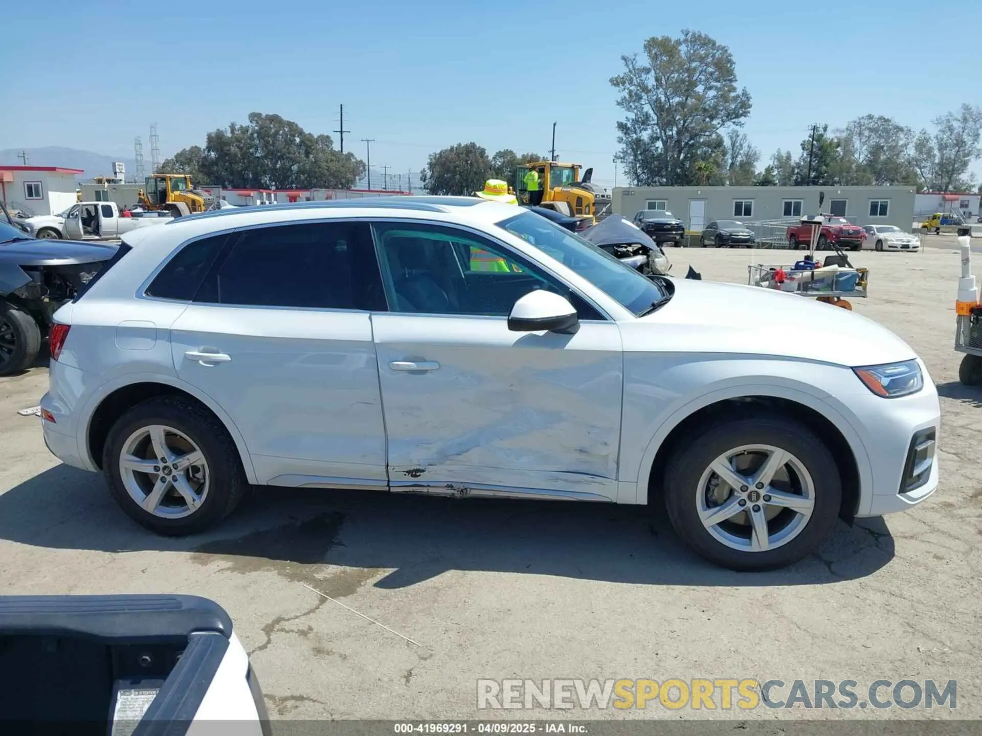 13 Photograph of a damaged car WA1ABAFY6P2165402 AUDI Q5 2023