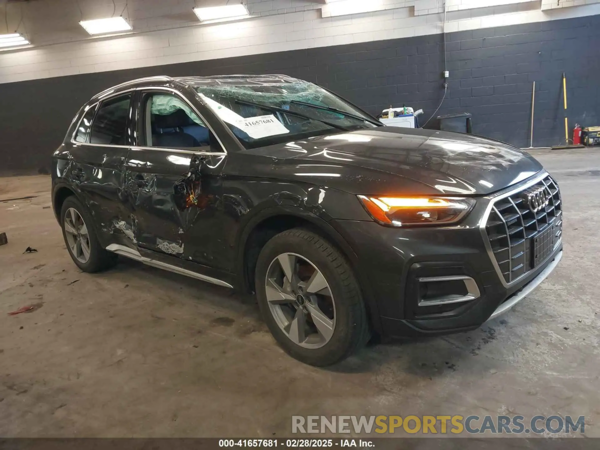 1 Photograph of a damaged car WA1ABAFY7P2053949 AUDI Q5 2023