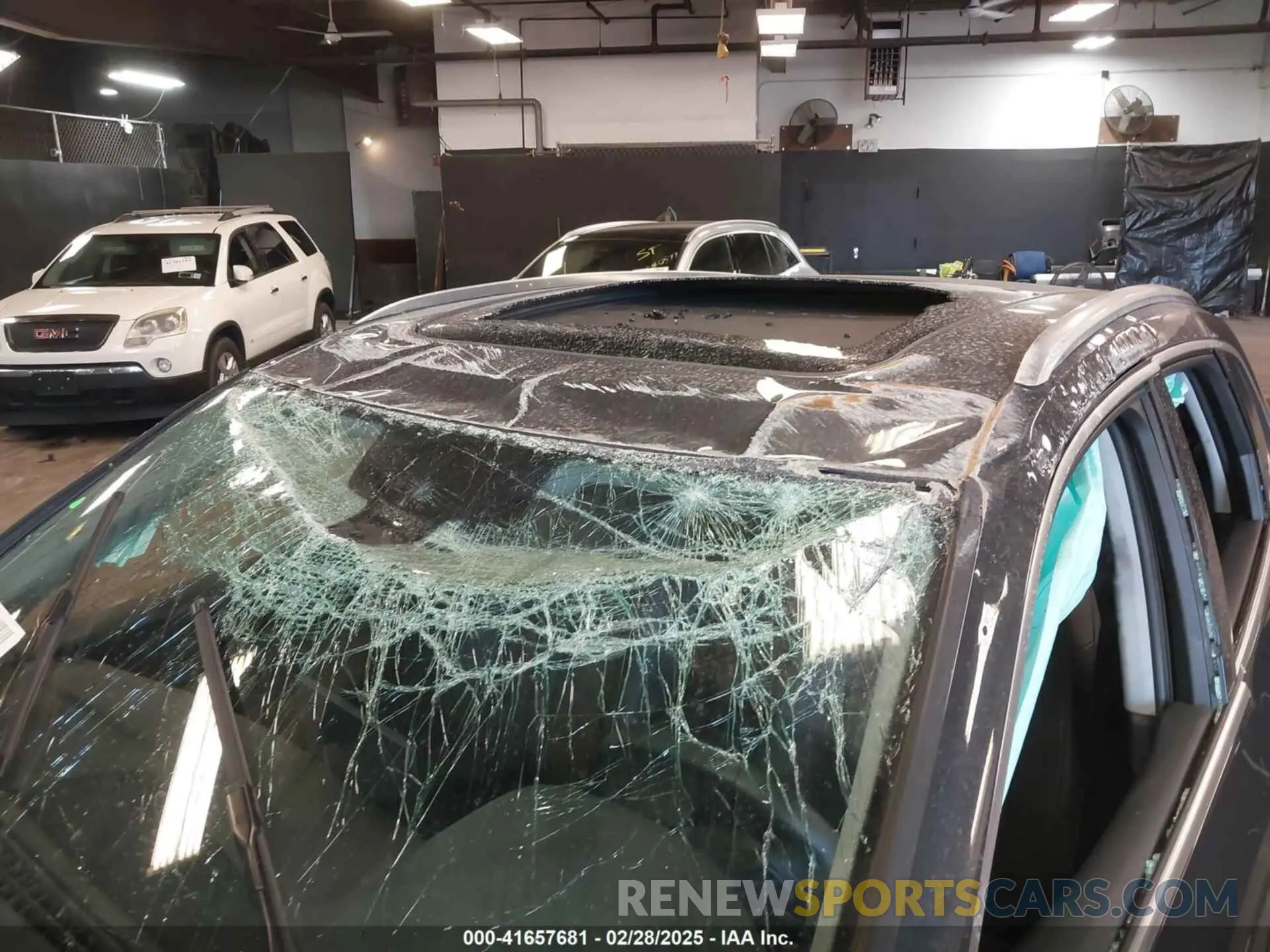 11 Photograph of a damaged car WA1ABAFY7P2053949 AUDI Q5 2023