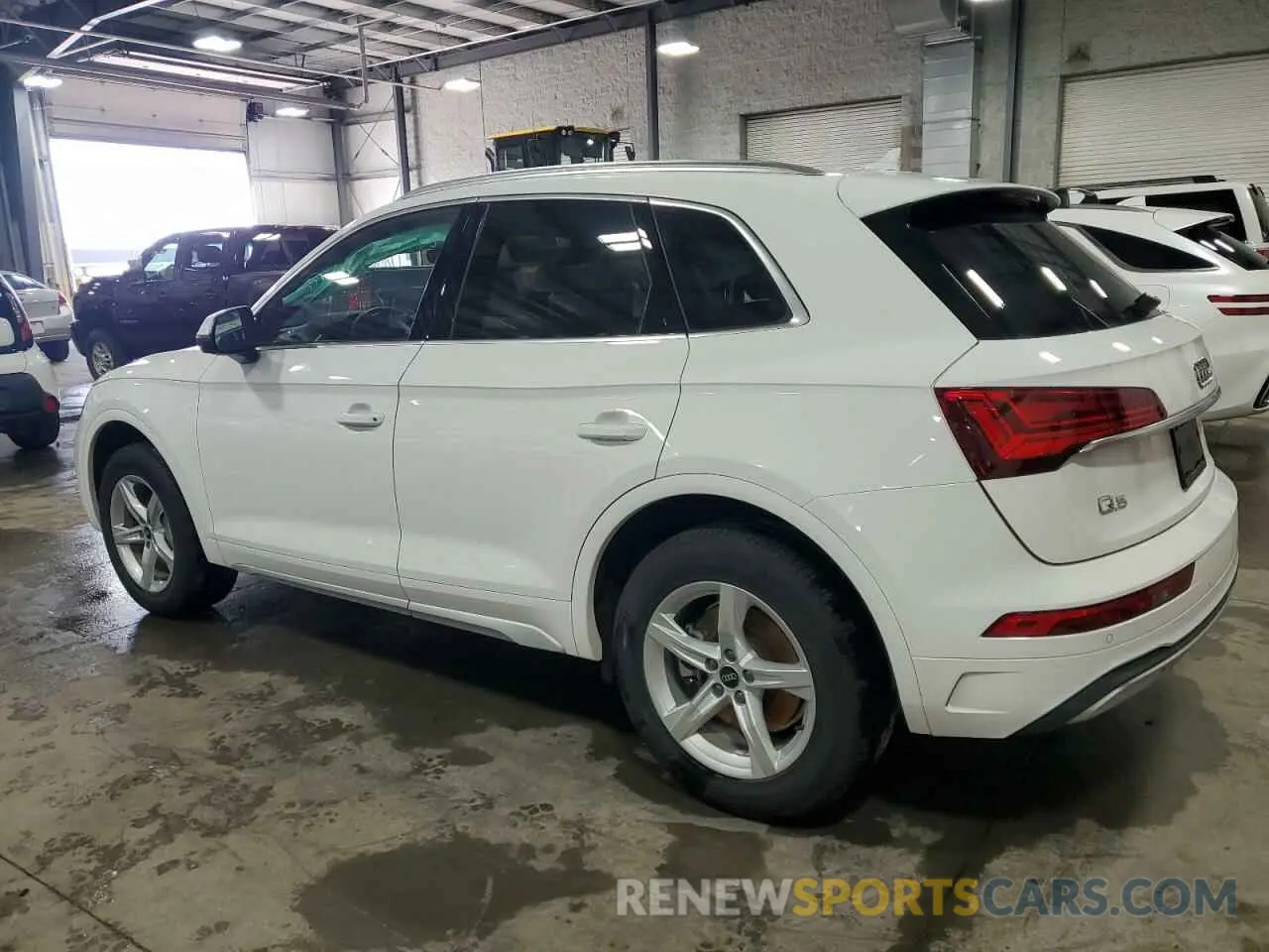 2 Photograph of a damaged car WA1ABAFY9P2032827 AUDI Q5 2023