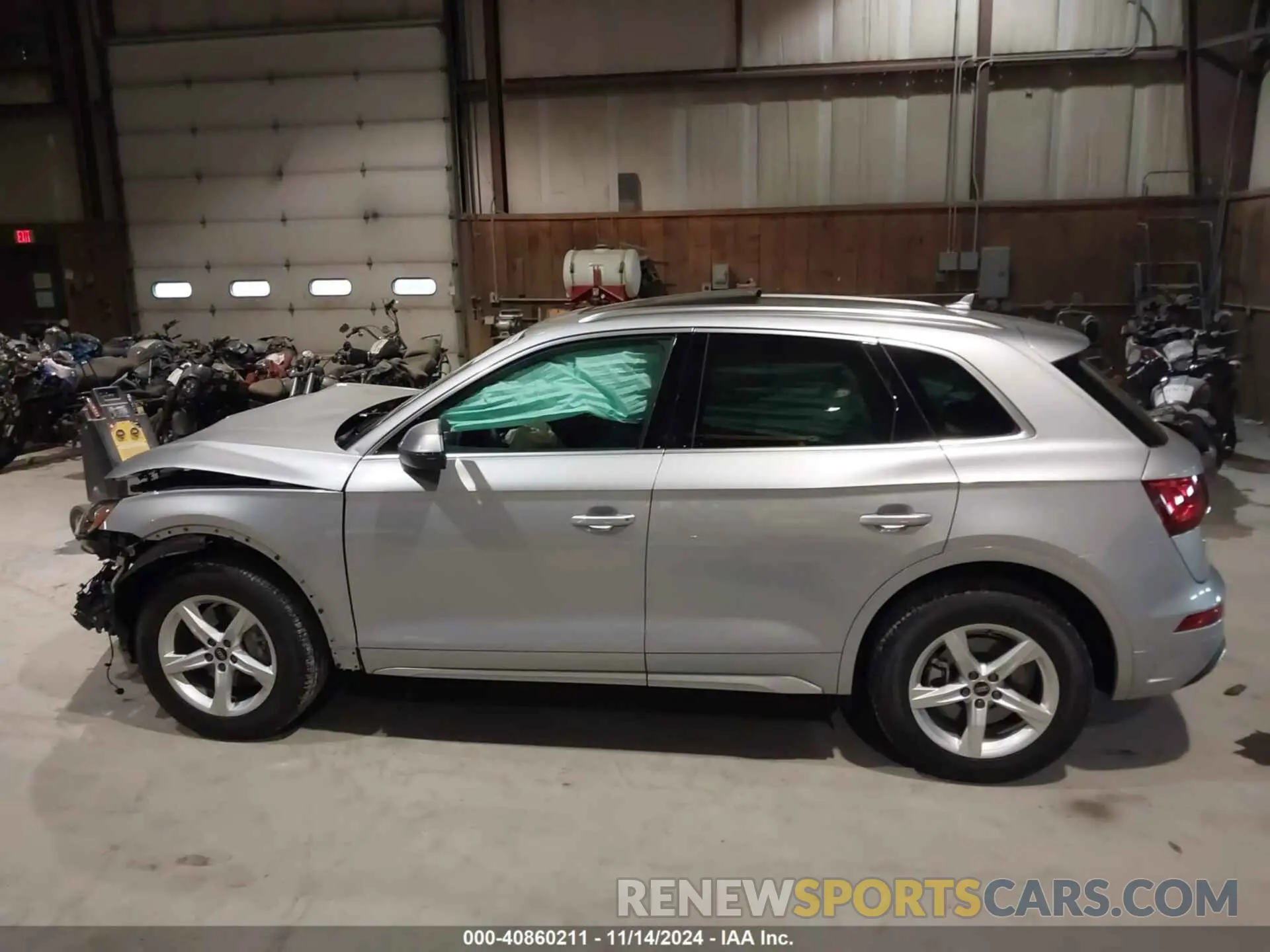14 Photograph of a damaged car WA1ABAFY9P2081977 AUDI Q5 2023