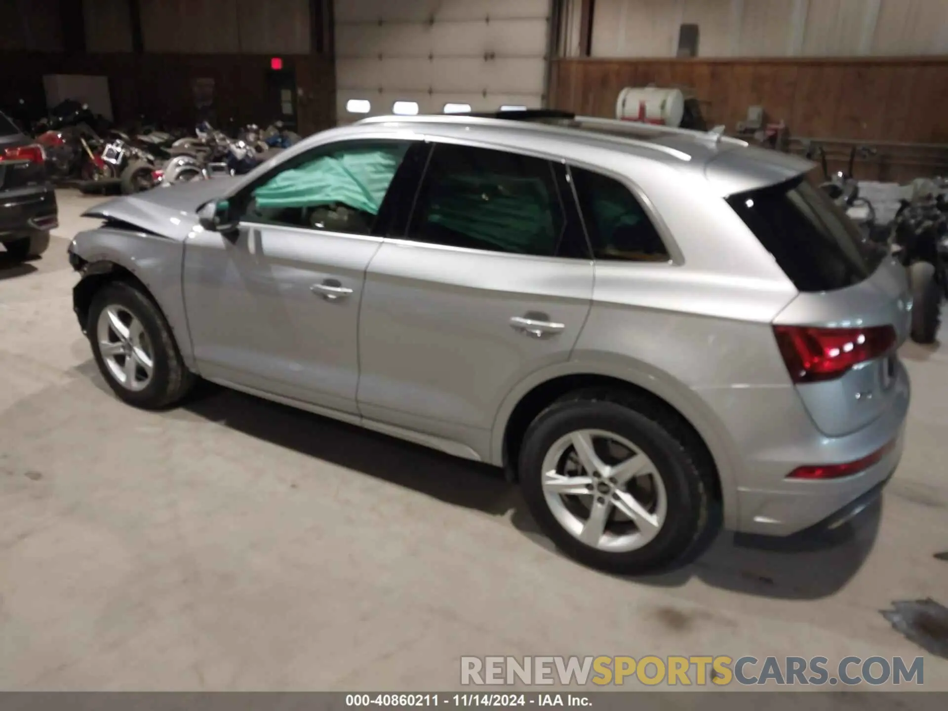 3 Photograph of a damaged car WA1ABAFY9P2081977 AUDI Q5 2023