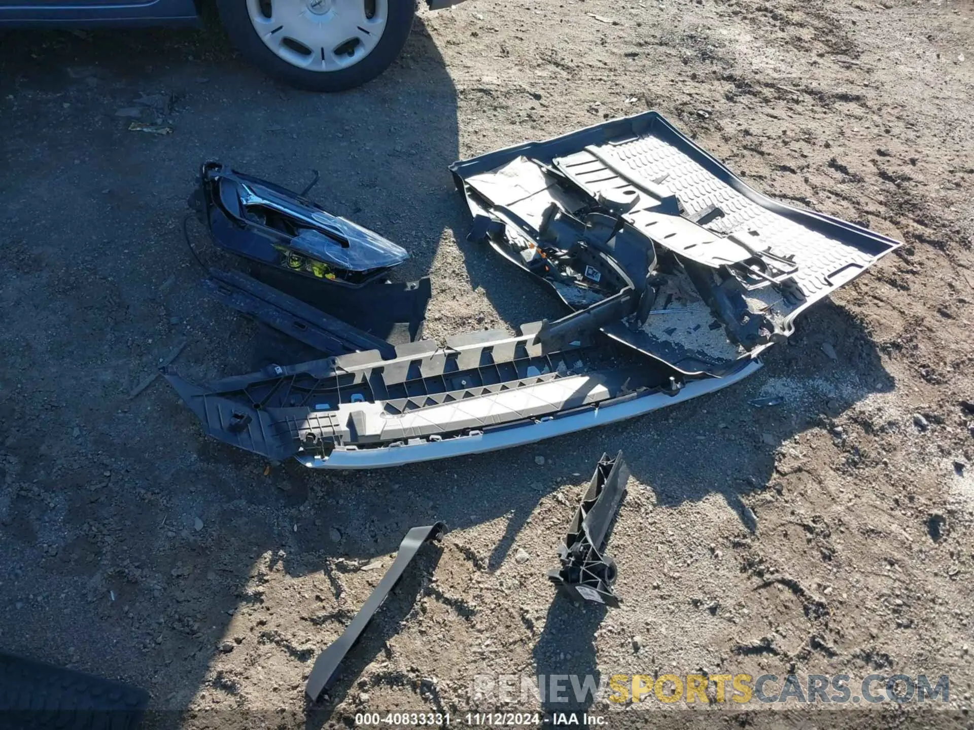11 Photograph of a damaged car WA1ABAFY9P2141126 AUDI Q5 2023