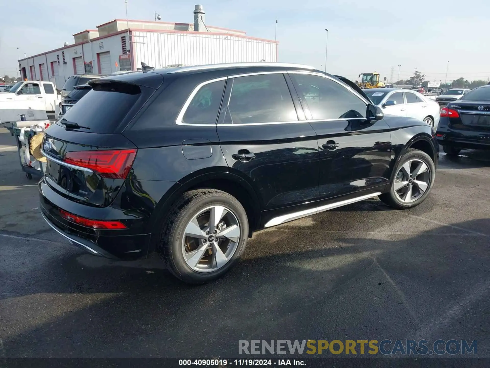 4 Photograph of a damaged car WA1ABAFYXP2157738 AUDI Q5 2023