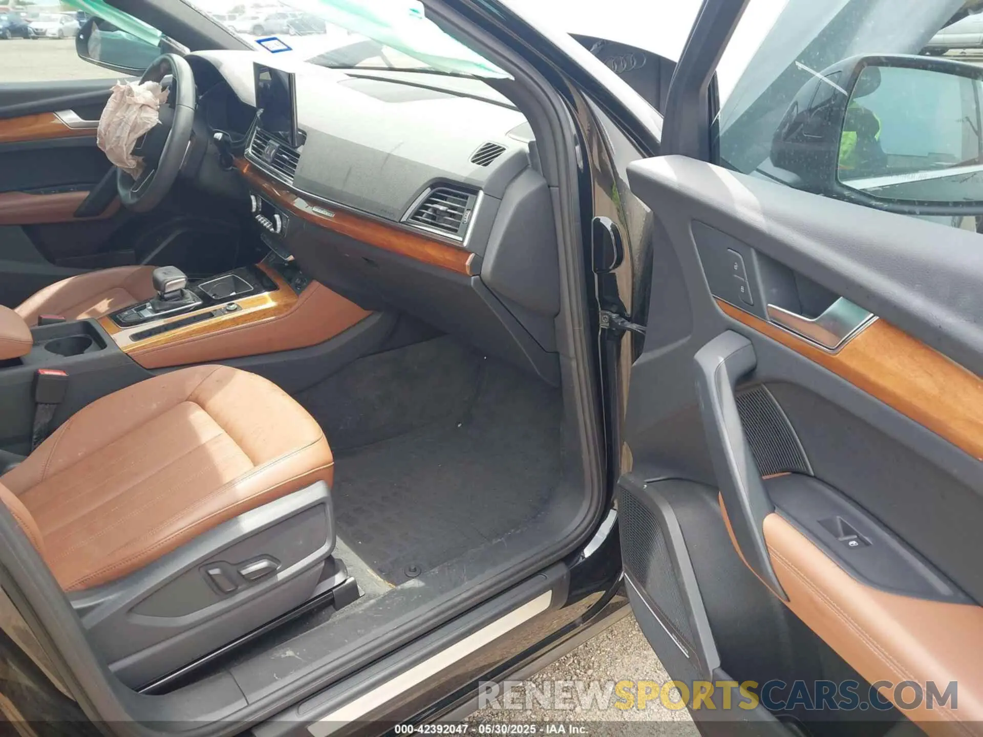 5 Photograph of a damaged car WA1BBAFY0P2085212 AUDI Q5 2023