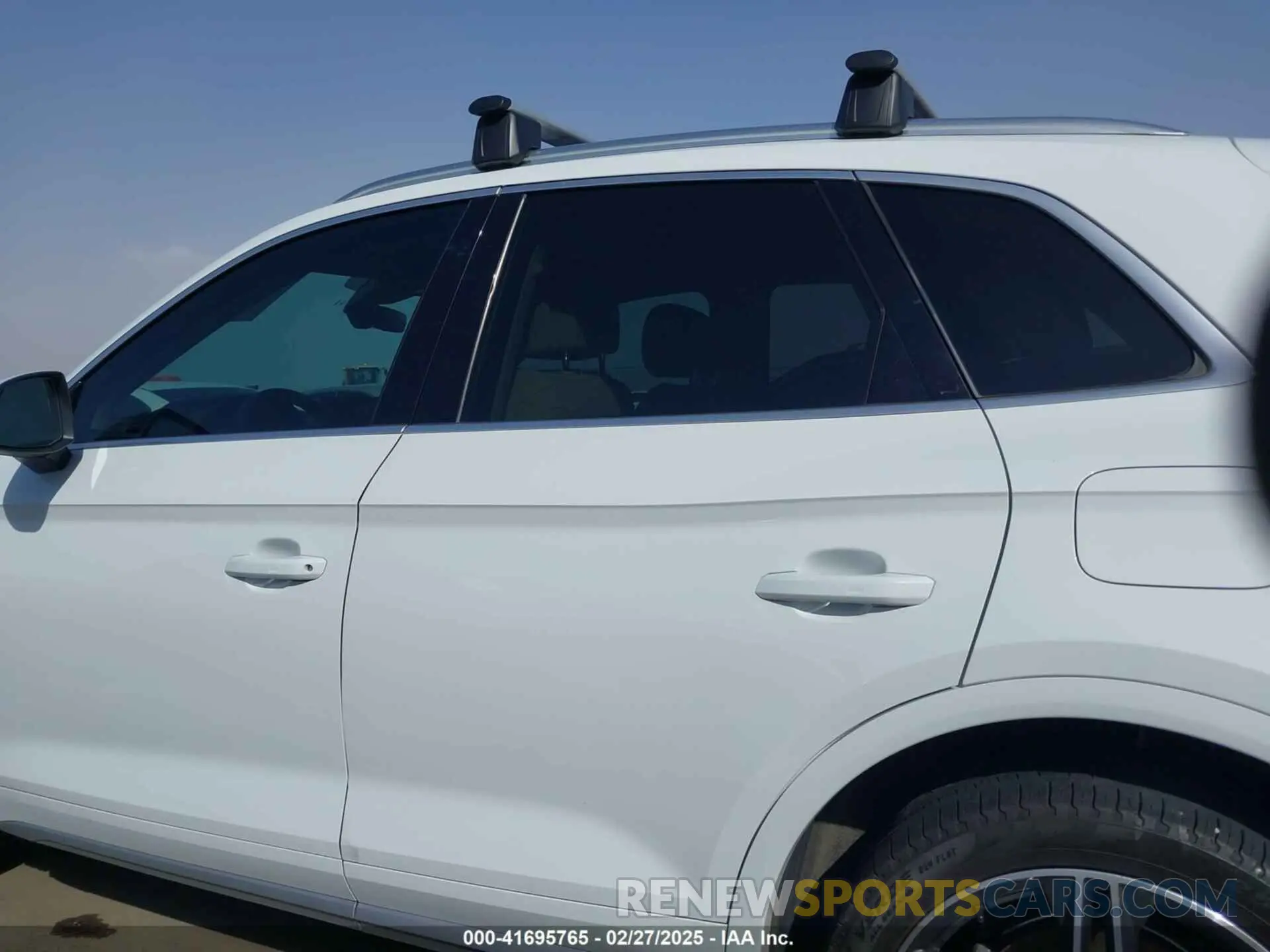 15 Photograph of a damaged car WA1E2AFY3P2070863 AUDI Q5 2023