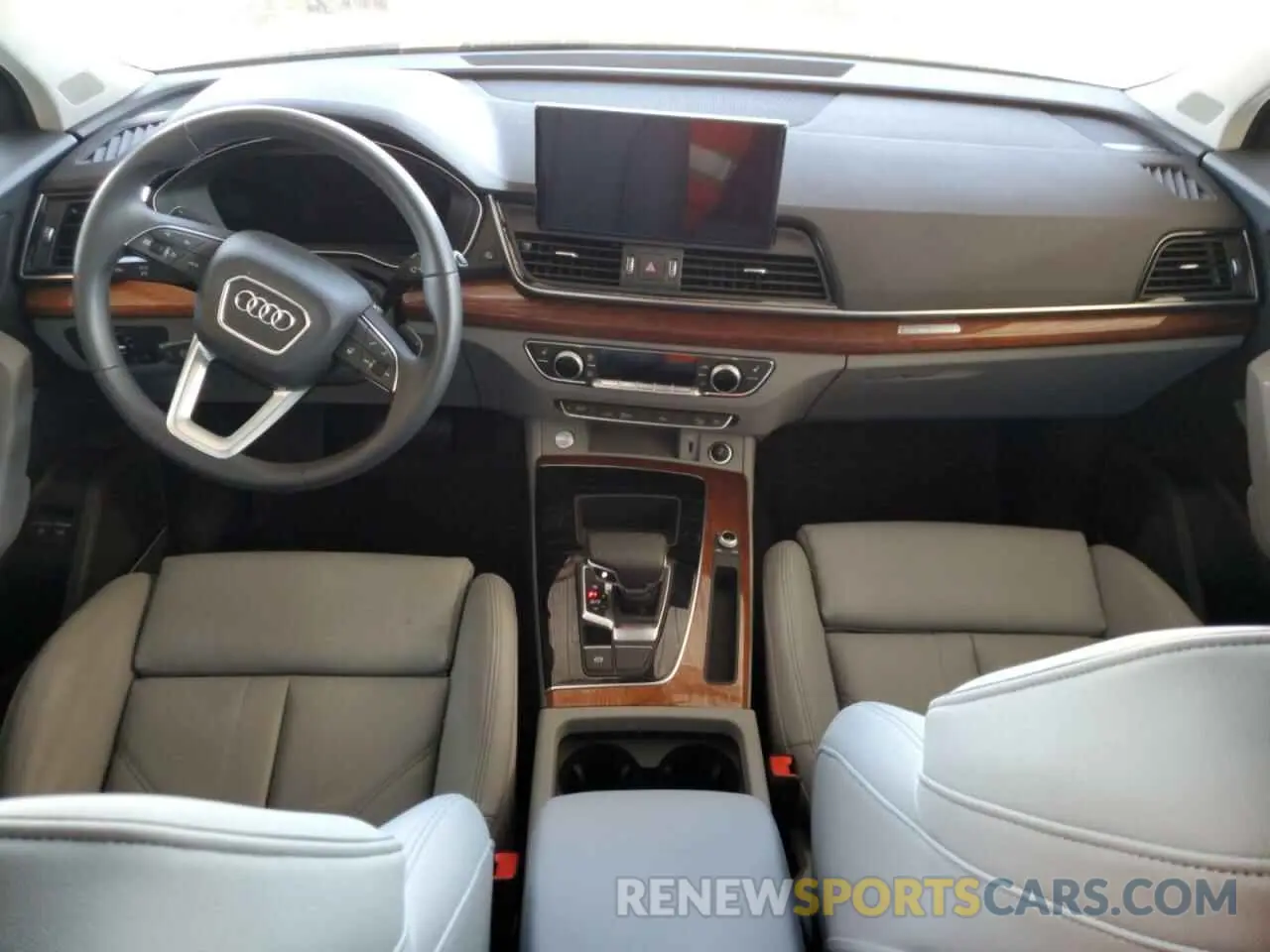 8 Photograph of a damaged car WA1E2AFY8P2128031 AUDI Q5 2023