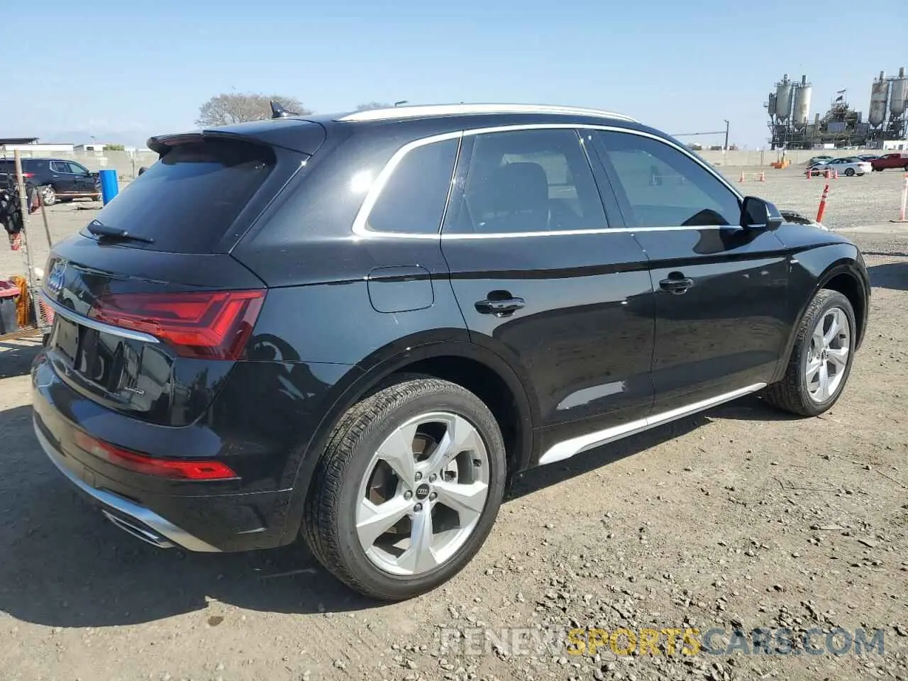 3 Photograph of a damaged car WA1EAAFY0P2055403 AUDI Q5 2023