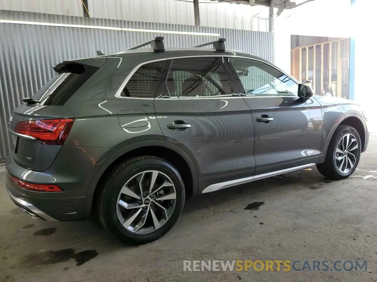 3 Photograph of a damaged car WA1EAAFY0P2120895 AUDI Q5 2023
