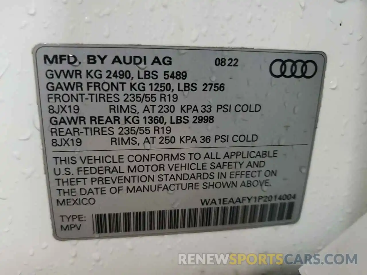 14 Photograph of a damaged car WA1EAAFY1P2014004 AUDI Q5 2023