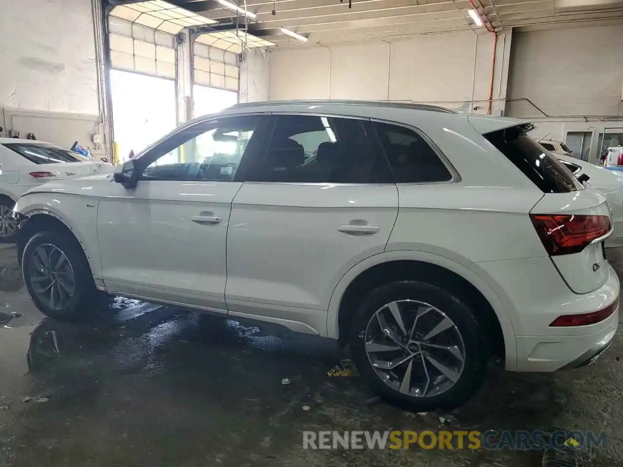 2 Photograph of a damaged car WA1EAAFY1P2014004 AUDI Q5 2023