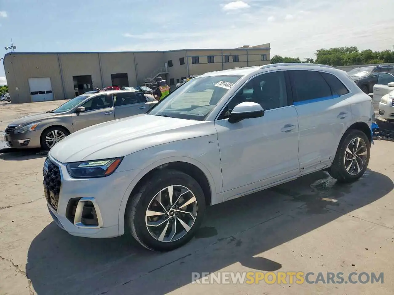 1 Photograph of a damaged car WA1EAAFY1P2029604 AUDI Q5 2023