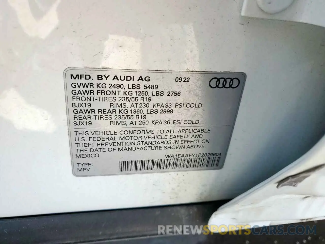 14 Photograph of a damaged car WA1EAAFY1P2029604 AUDI Q5 2023