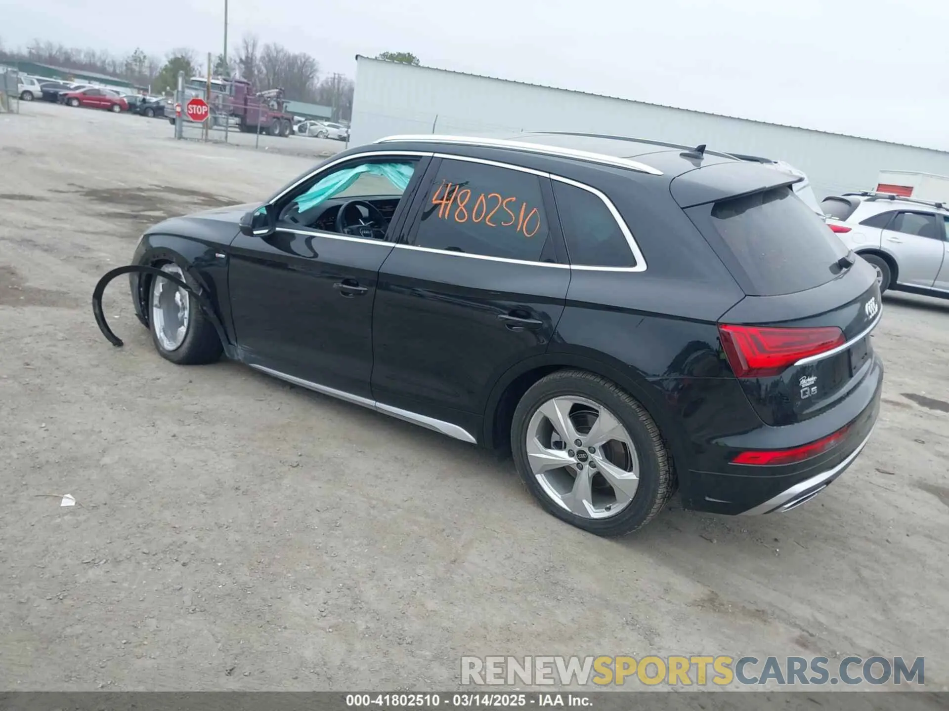 3 Photograph of a damaged car WA1EAAFY1P2077085 AUDI Q5 2023
